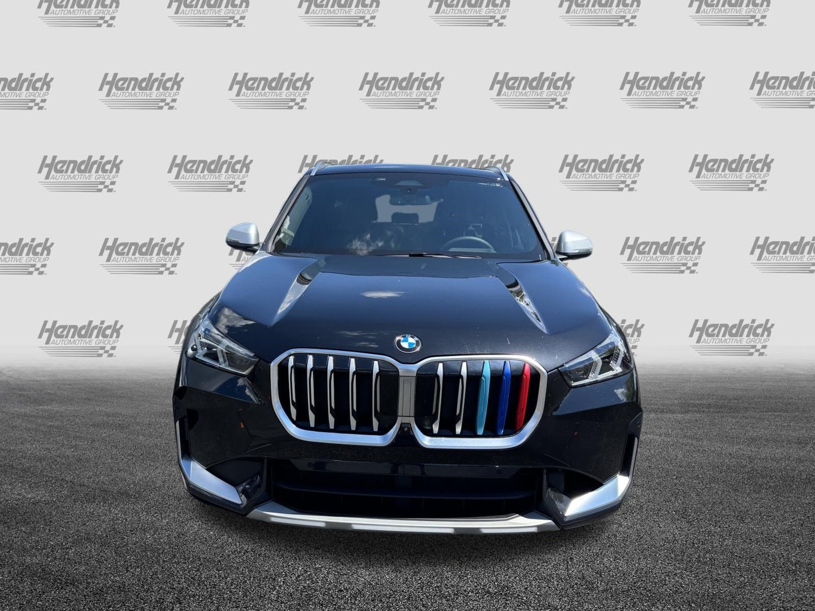 2024 BMW X1 photo 2