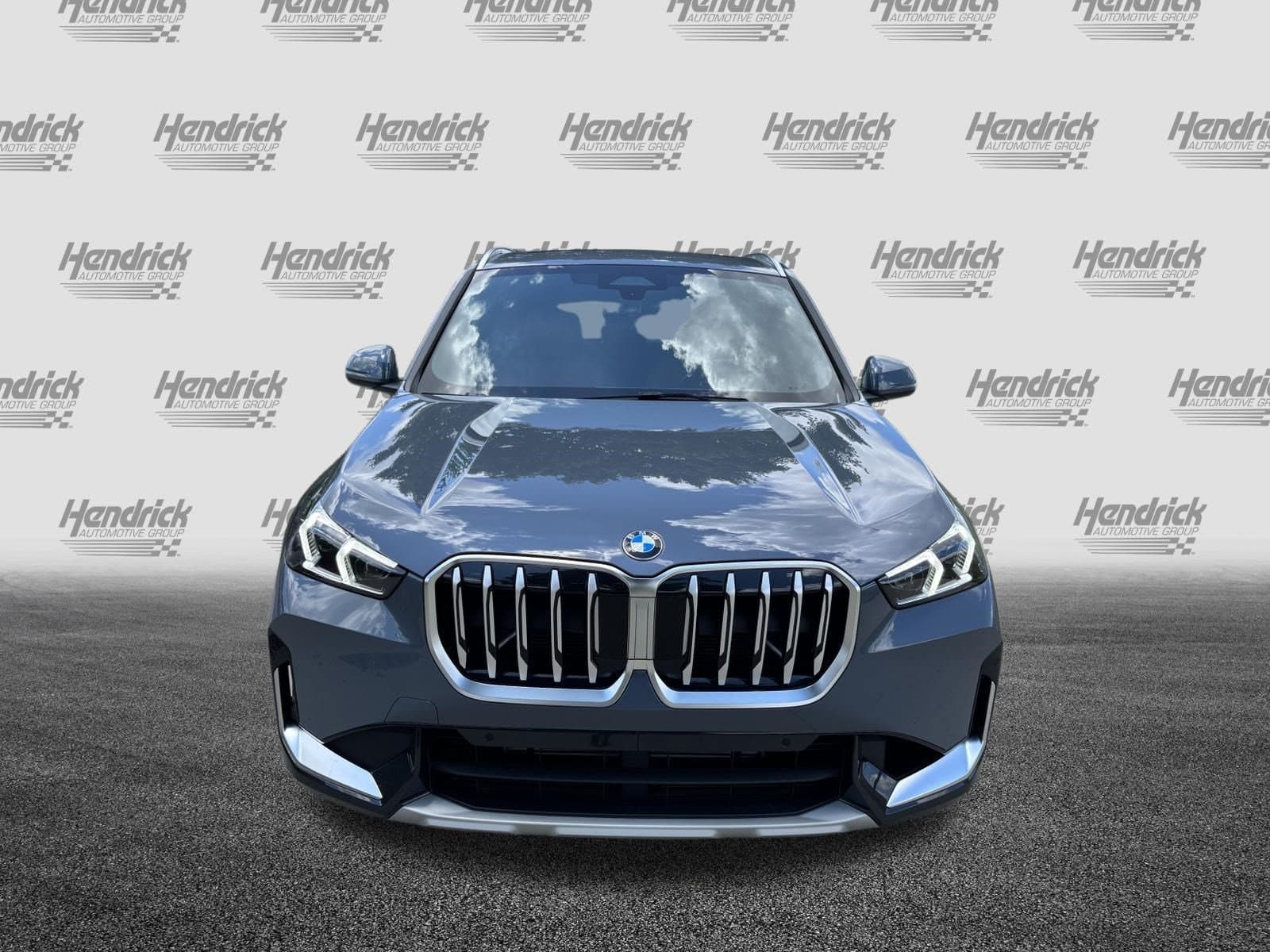 2026 BMW X1 photo 2
