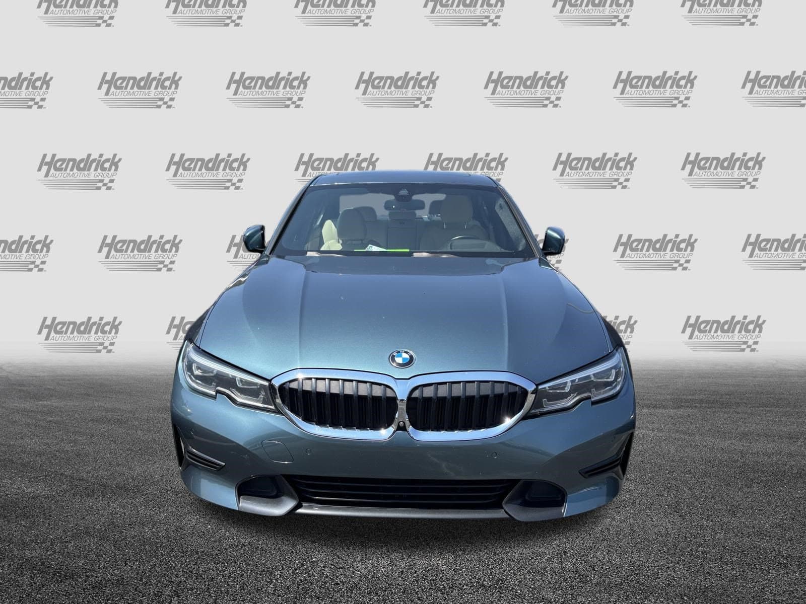 2021 BMW 3 photo 2