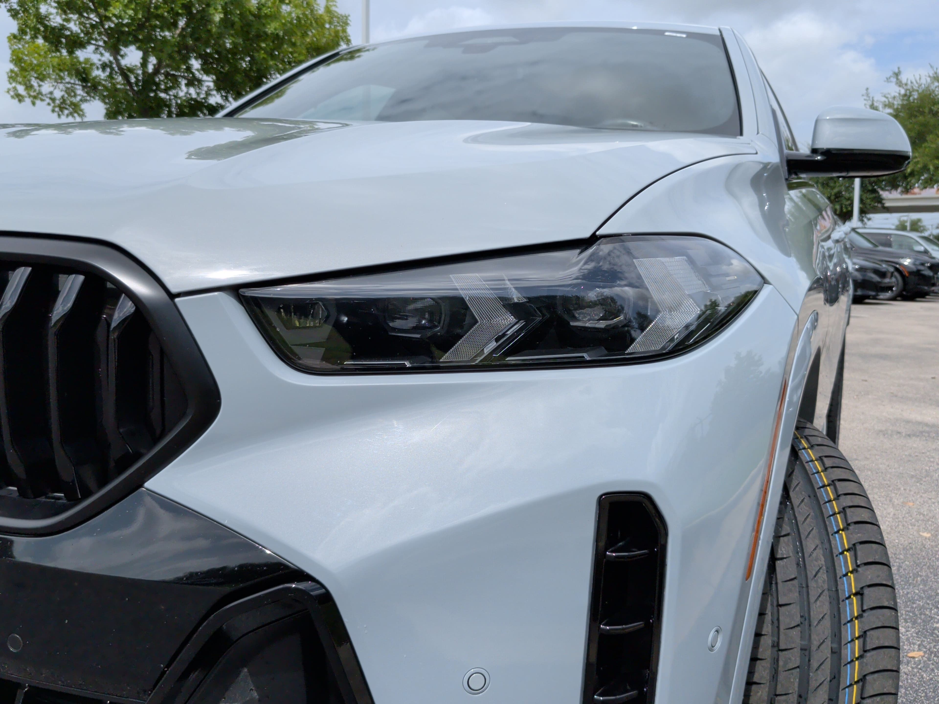 2024 BMW X6 photo 2