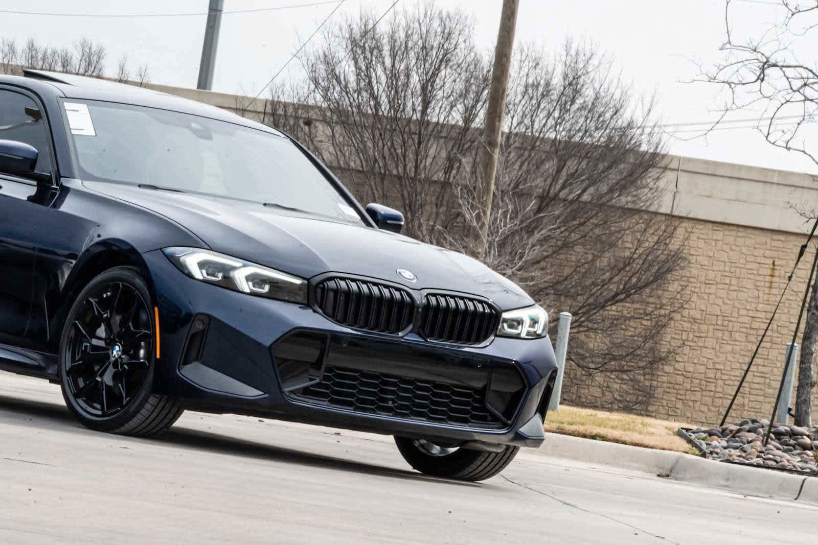 2026 BMW 3 photo 2