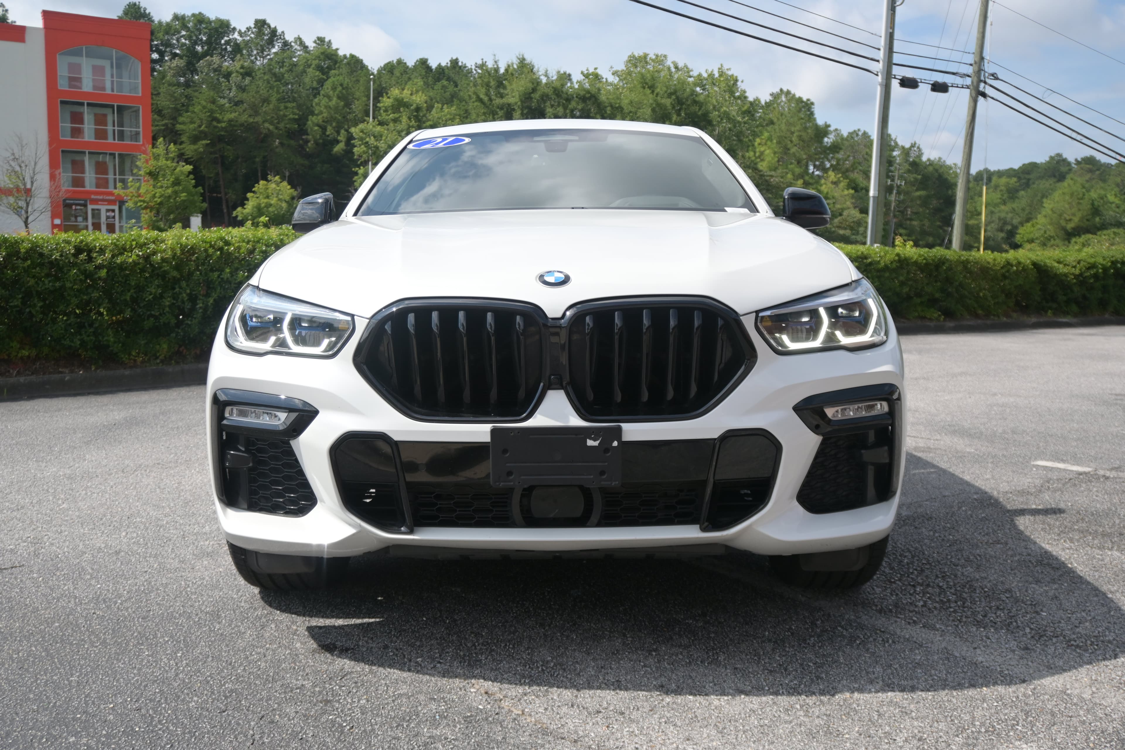 2021 BMW X6 photo 2
