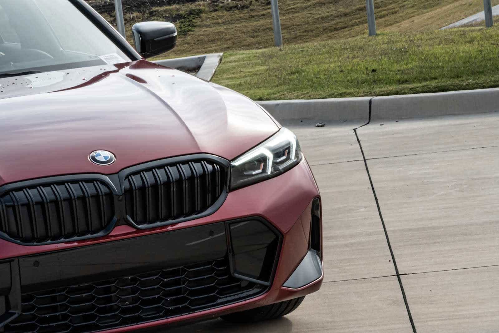 2026 BMW 3 photo 4