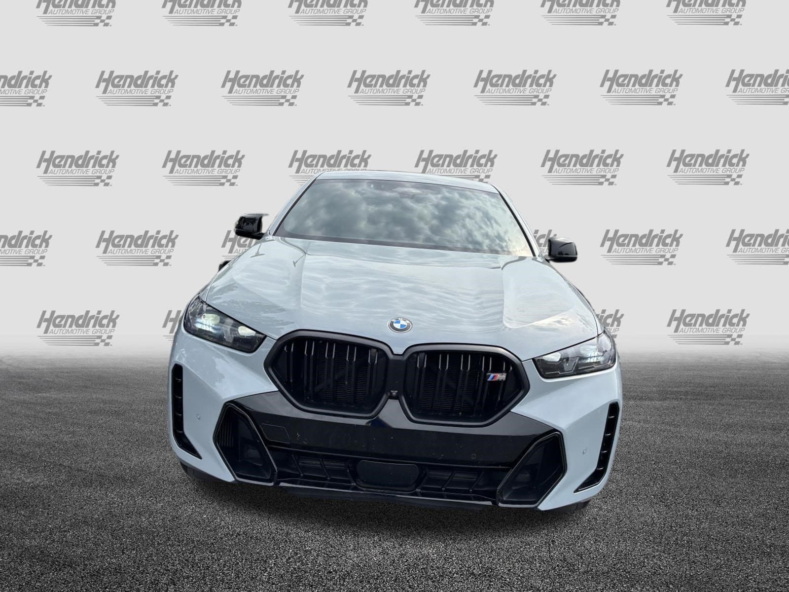 2024 BMW X6 photo 2