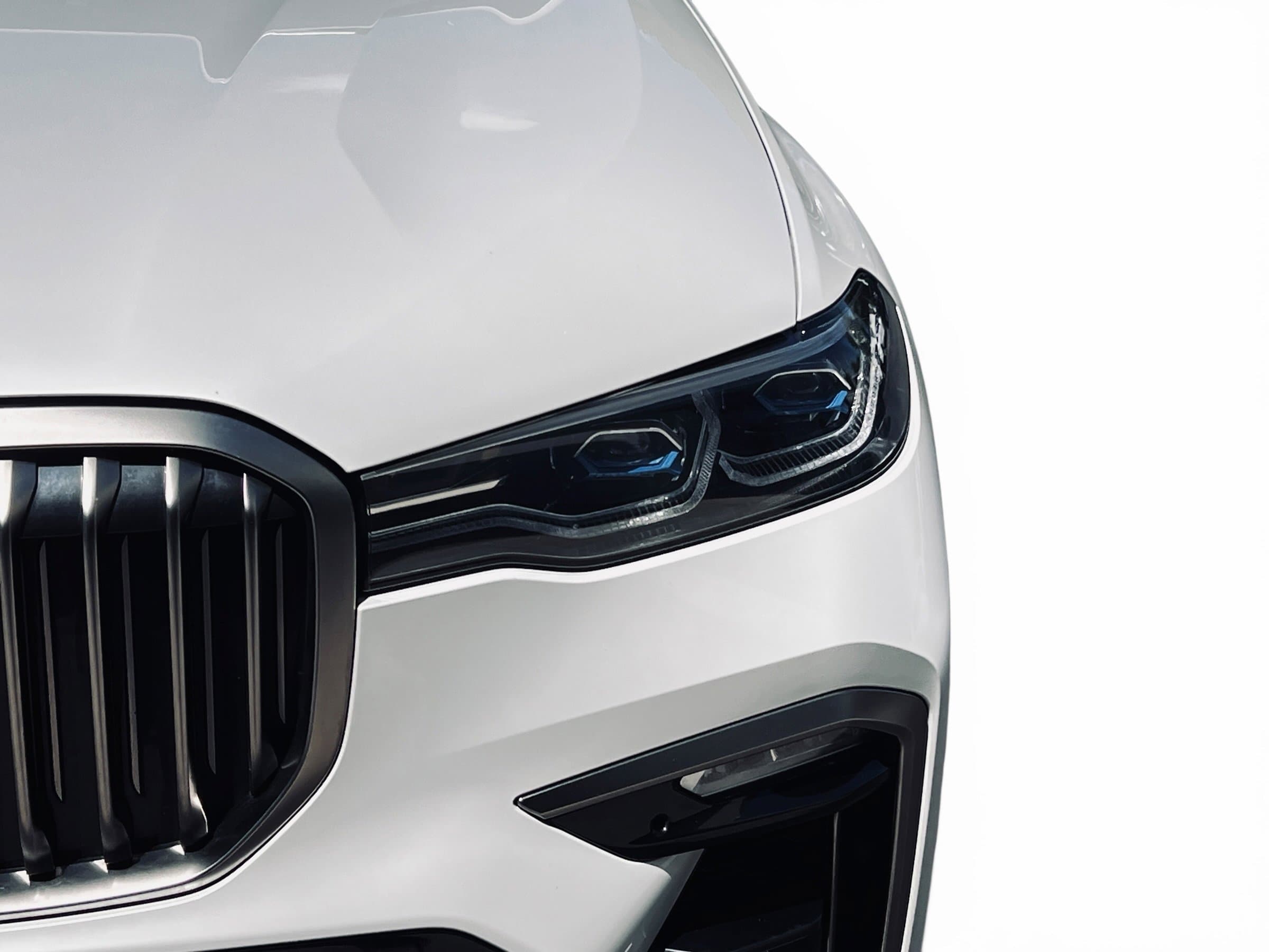 2020 BMW X7 photo 4