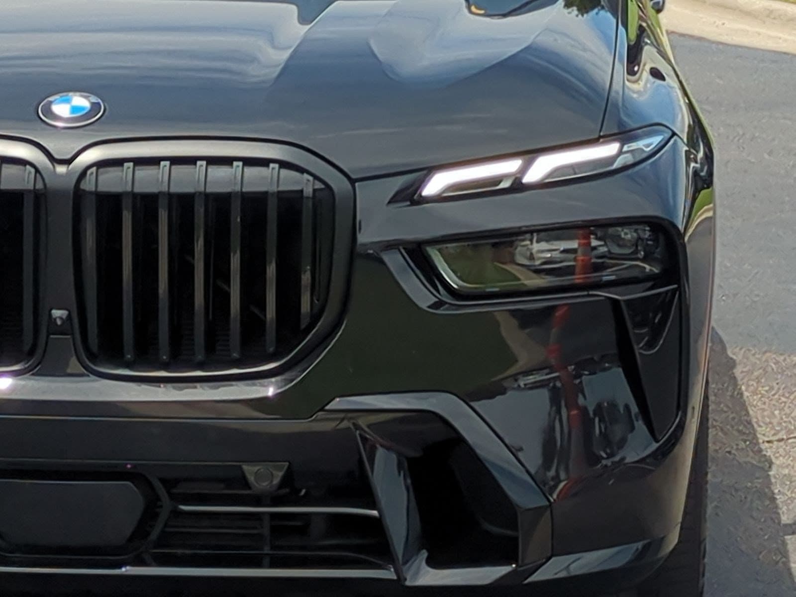 2024 BMW X7 photo 4