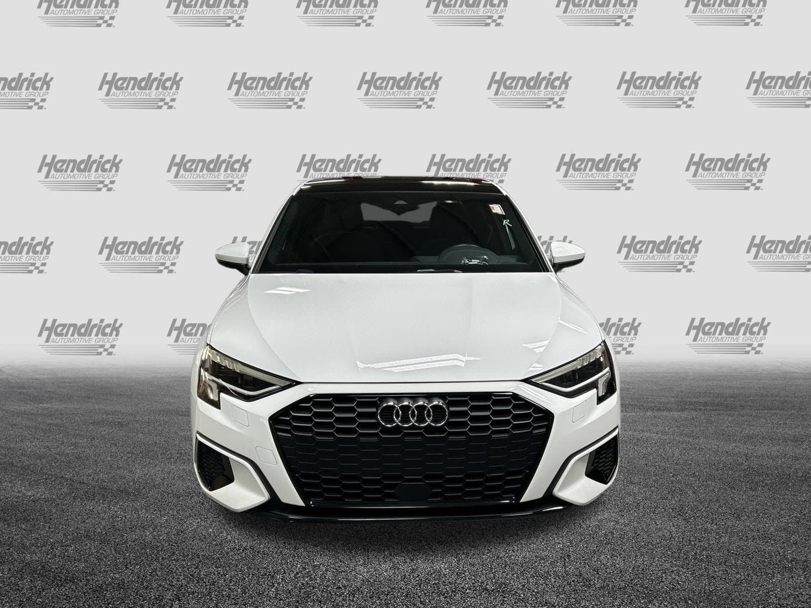 2022 Audi A3 photo 2