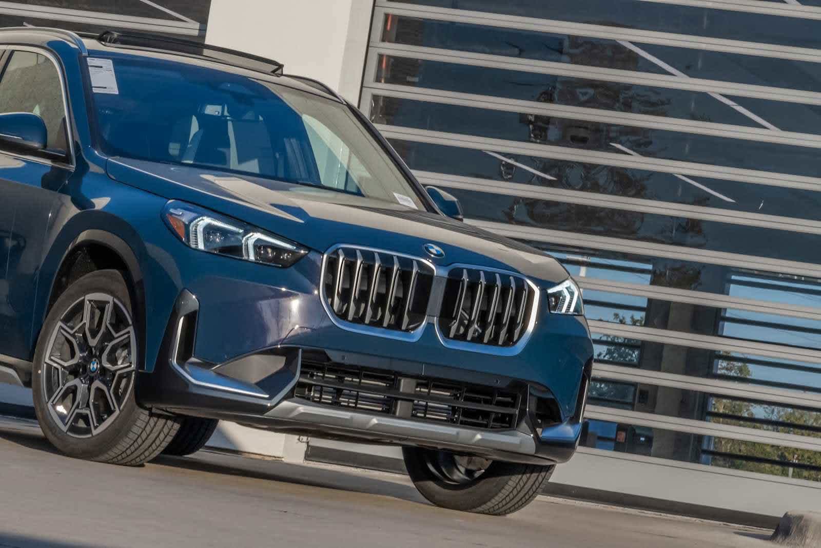 2026 BMW X1 photo 2