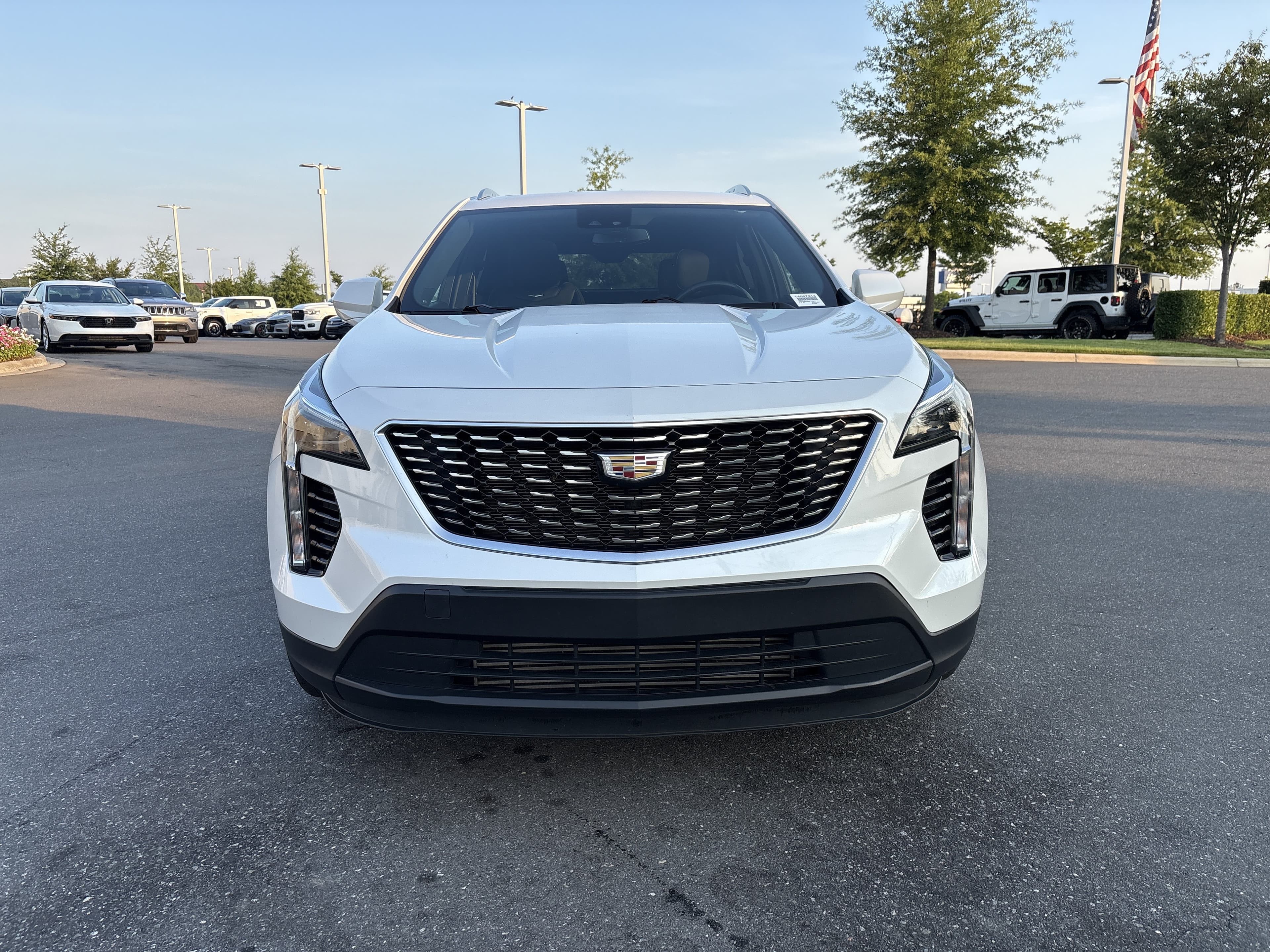 2022 Cadillac XT4 photo 2