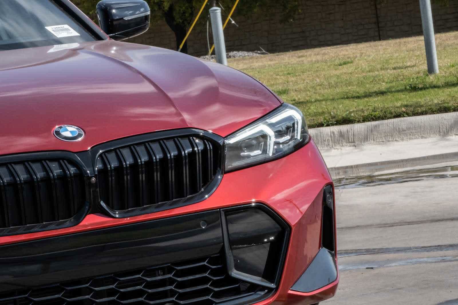 2026 BMW 3 photo 4