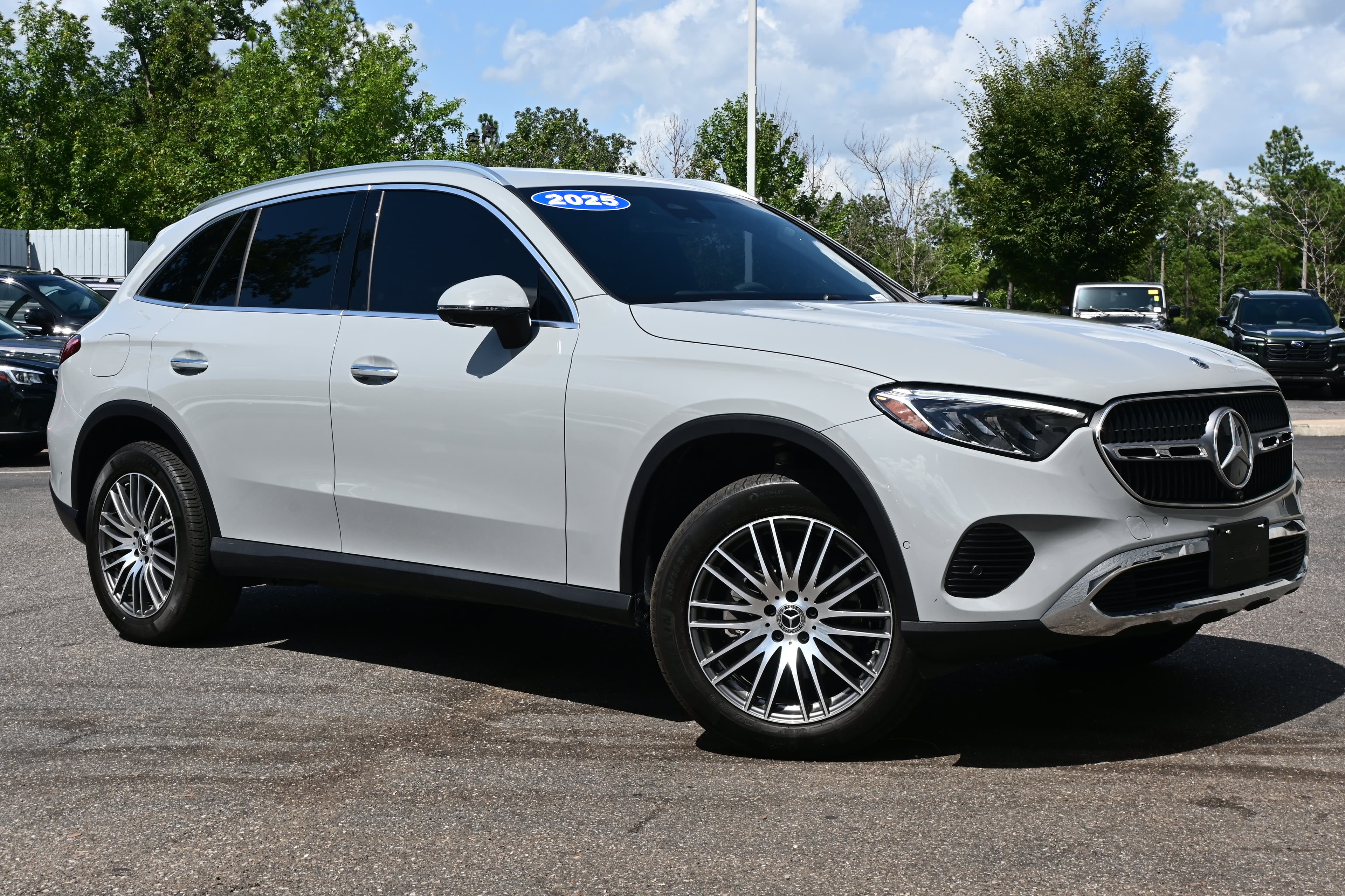 2025 Mercedes-Benz GLC