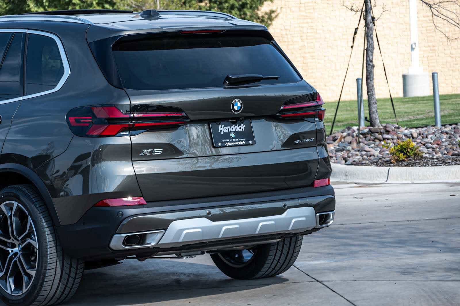 2026 BMW X5 photo 3