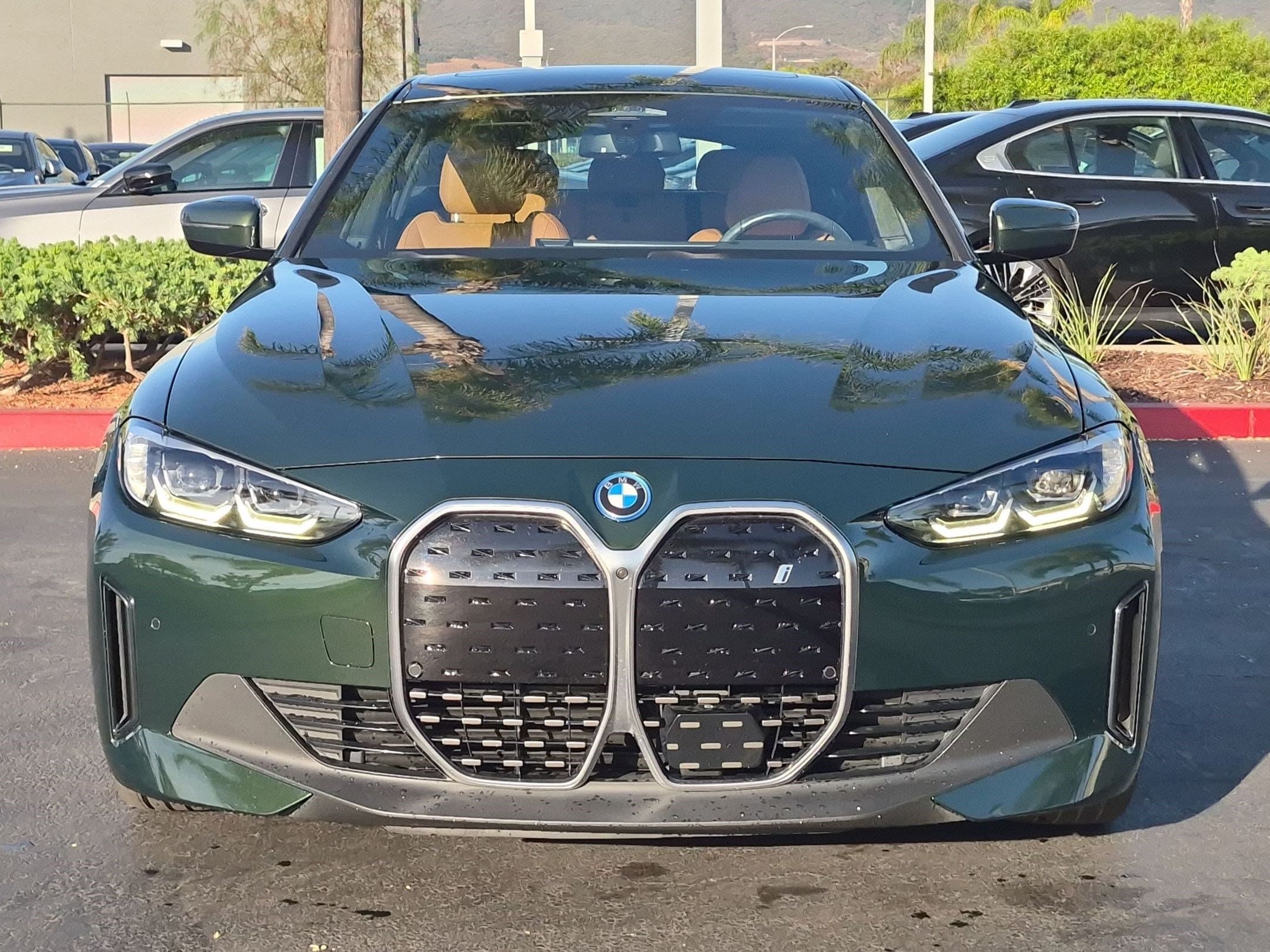2024 BMW i4 photo 3