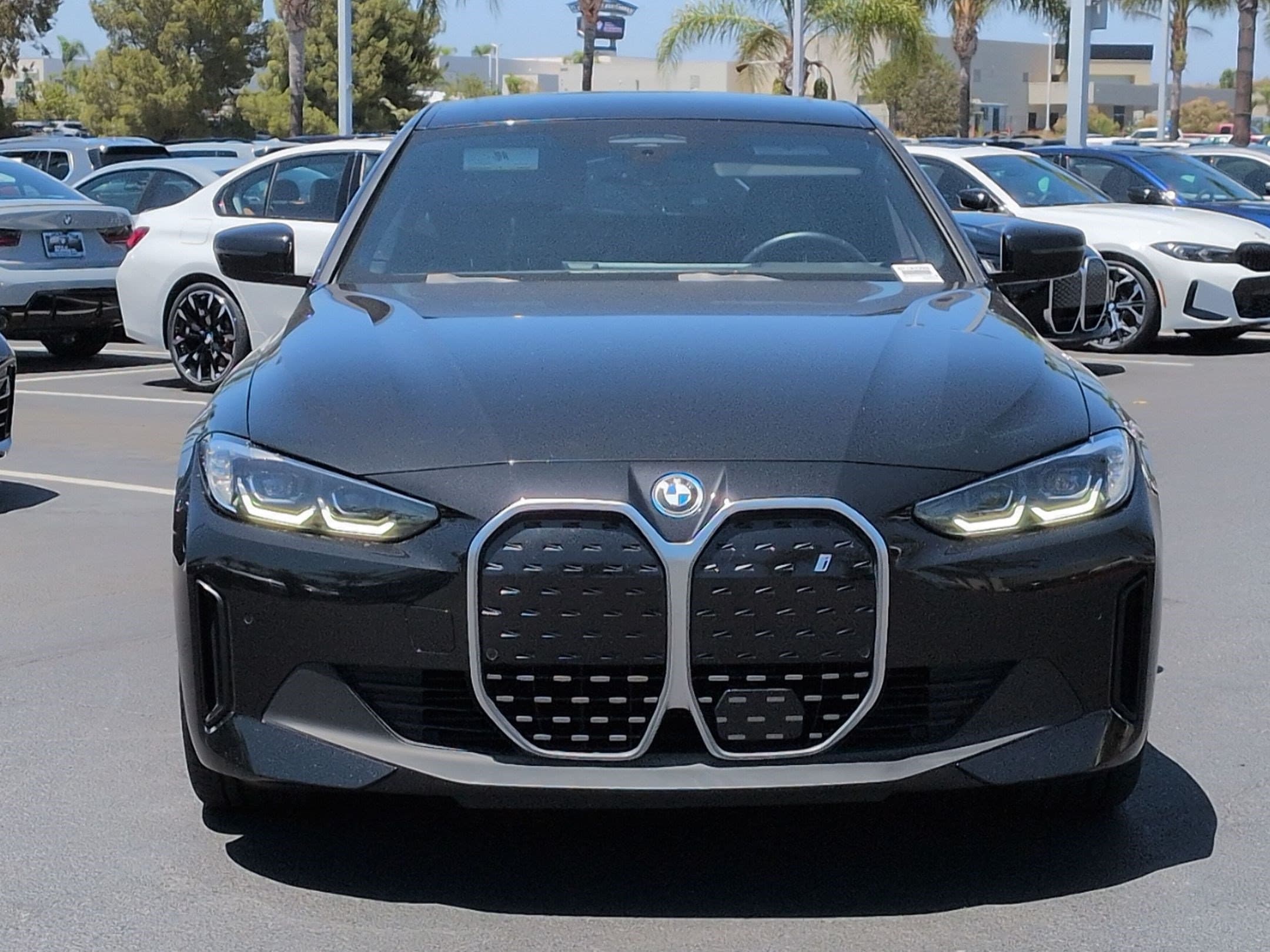 2024 BMW i4 photo 3