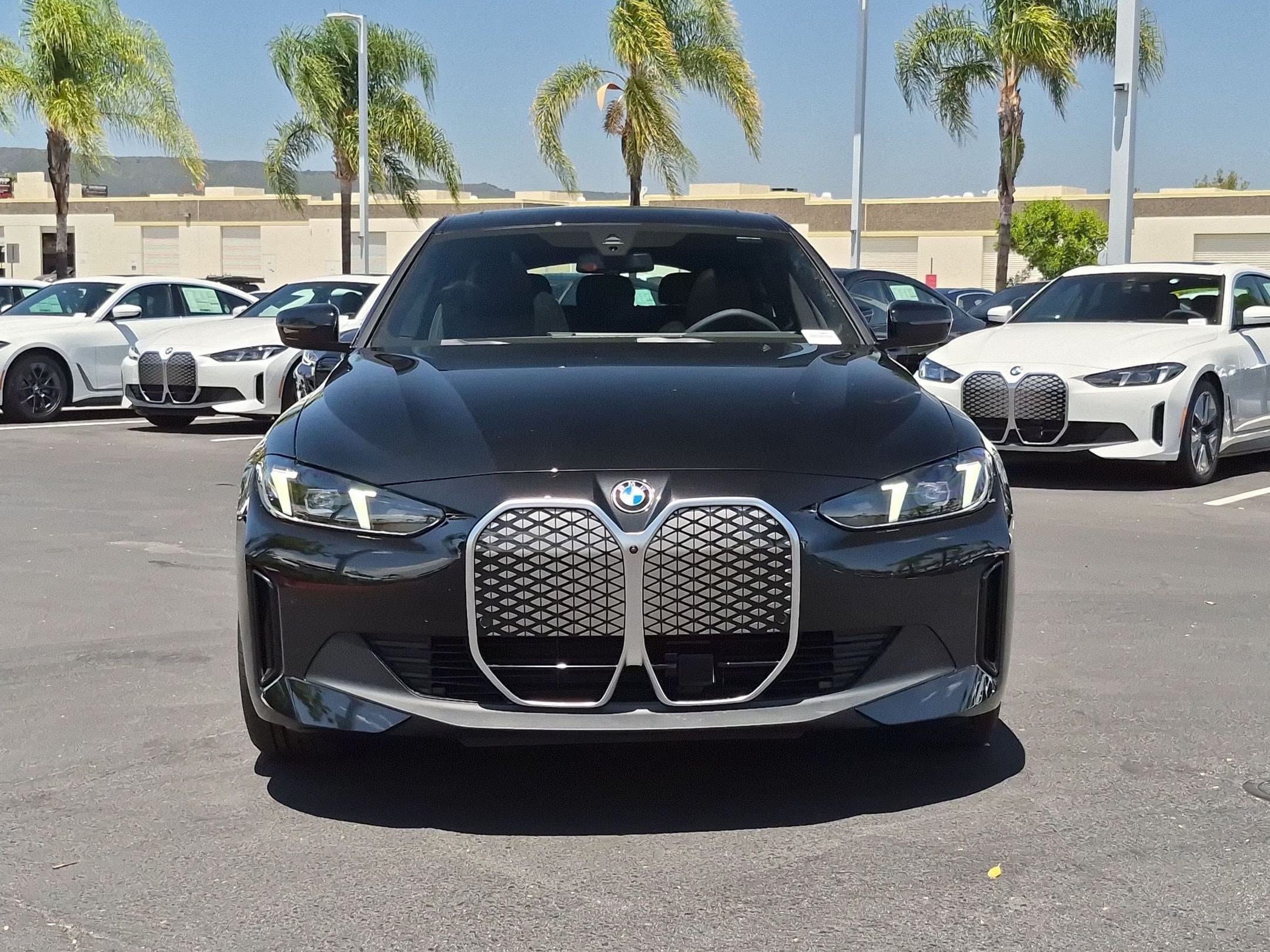 2026 BMW i4 photo 3