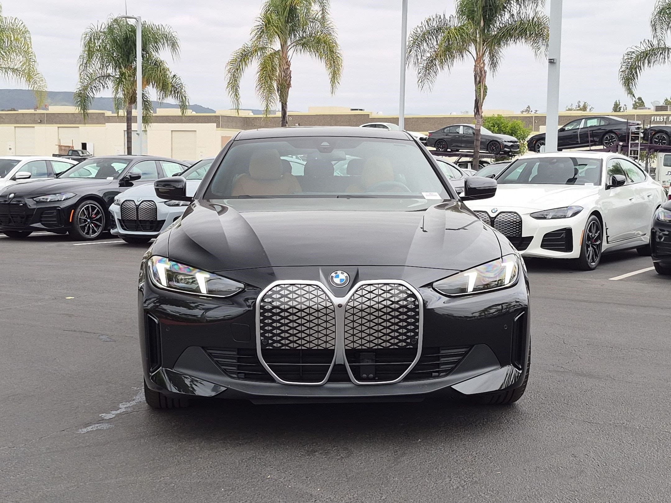 2026 BMW i4 photo 3