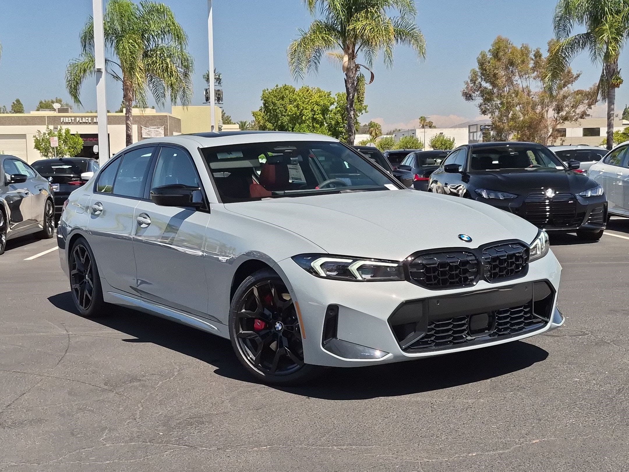 2026 BMW 3 photo 2