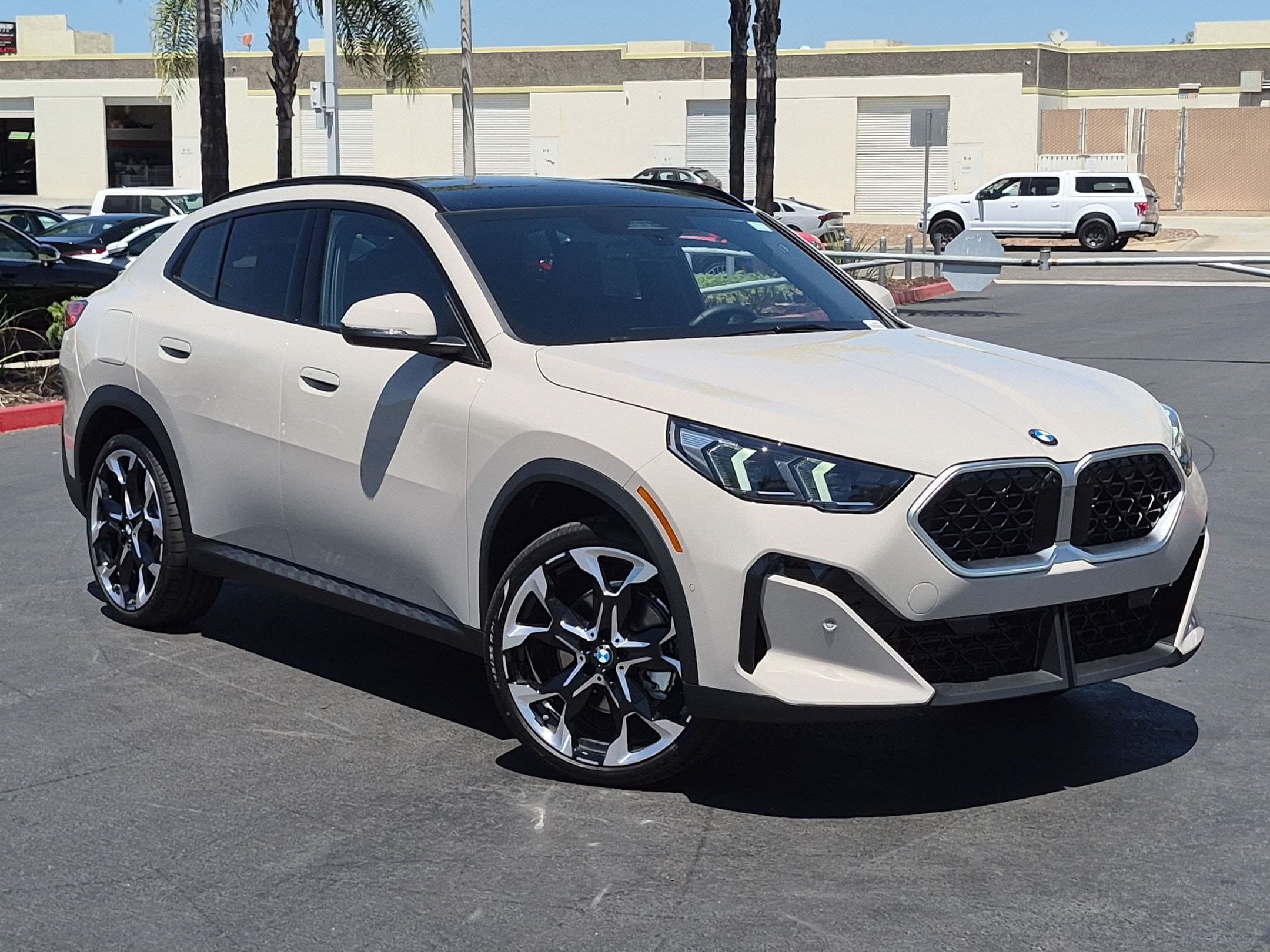 2026 BMW X2 photo 2
