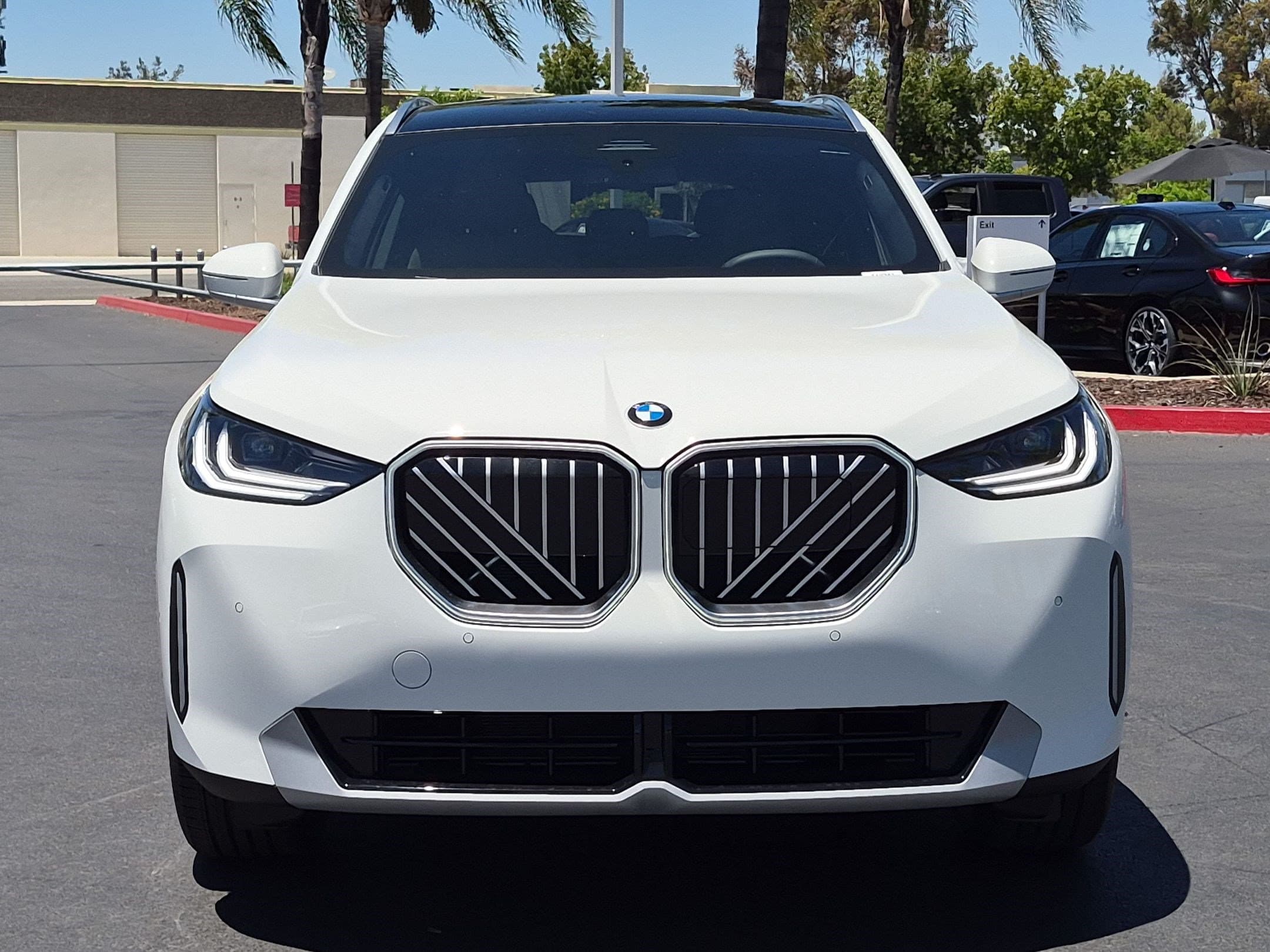 2026 BMW X3 photo 3