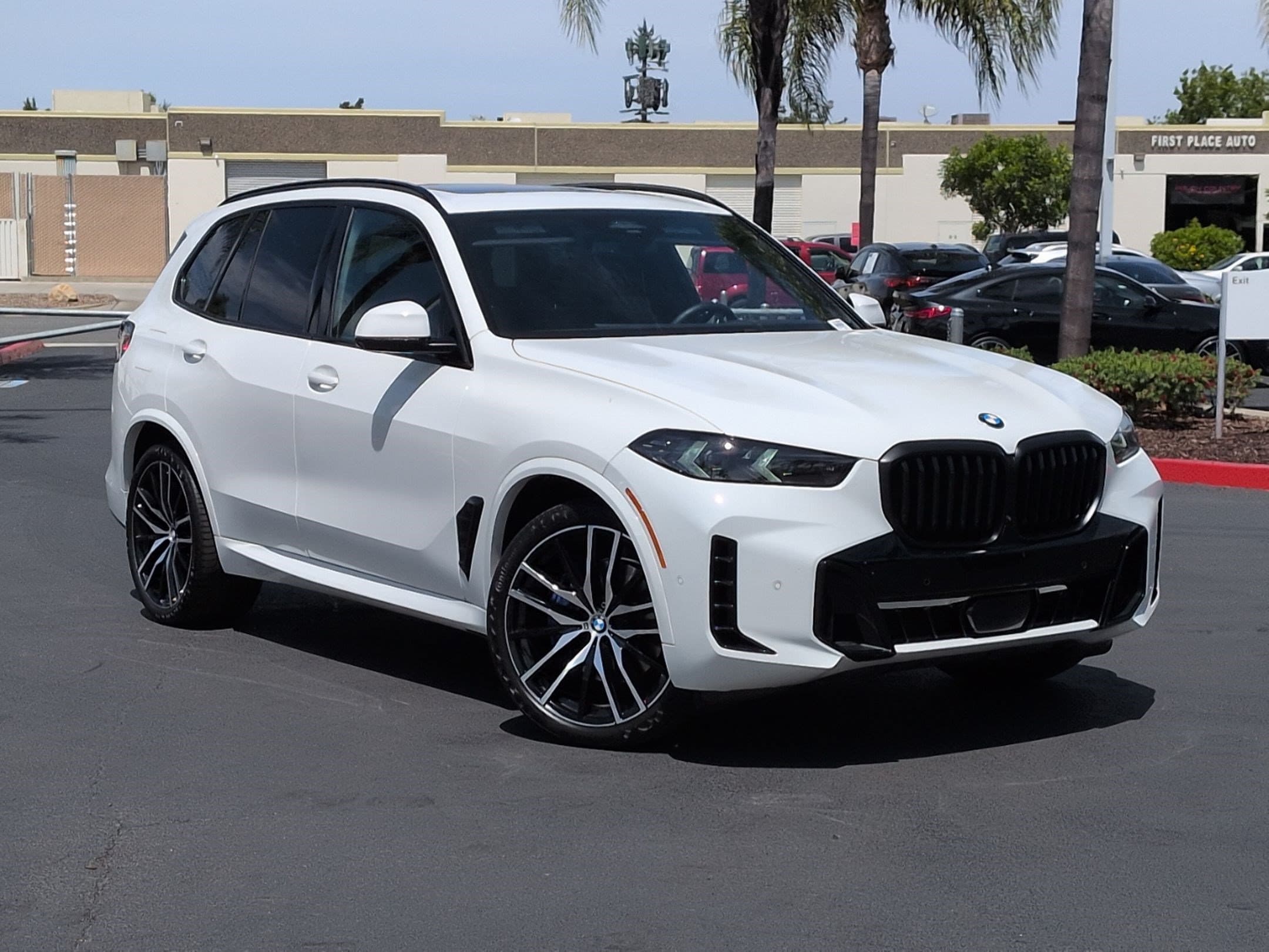 2024 BMW X5 photo 2