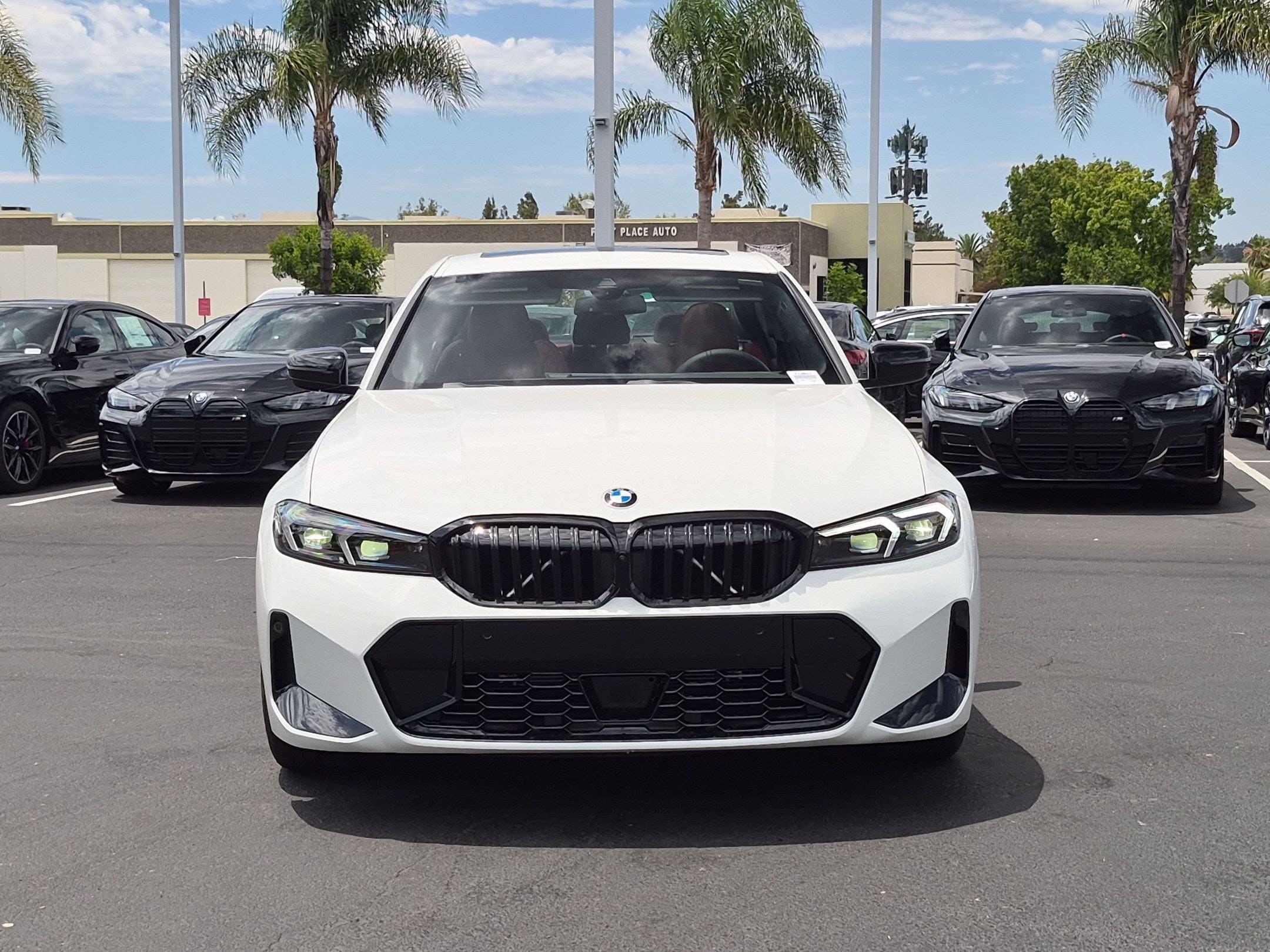 2026 BMW 3 photo 3