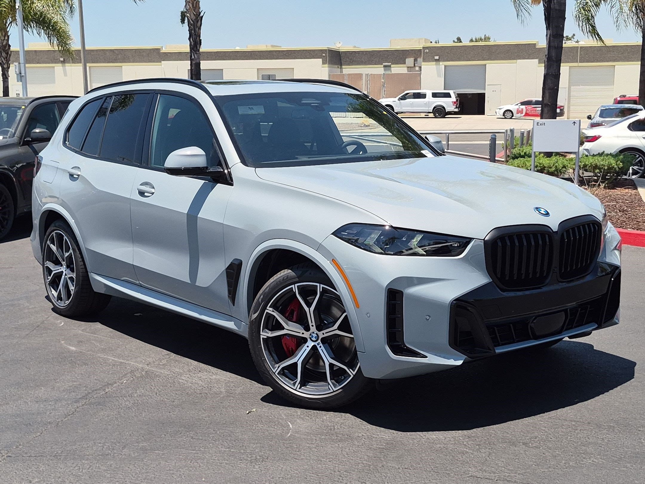 2026 BMW X5 photo 2