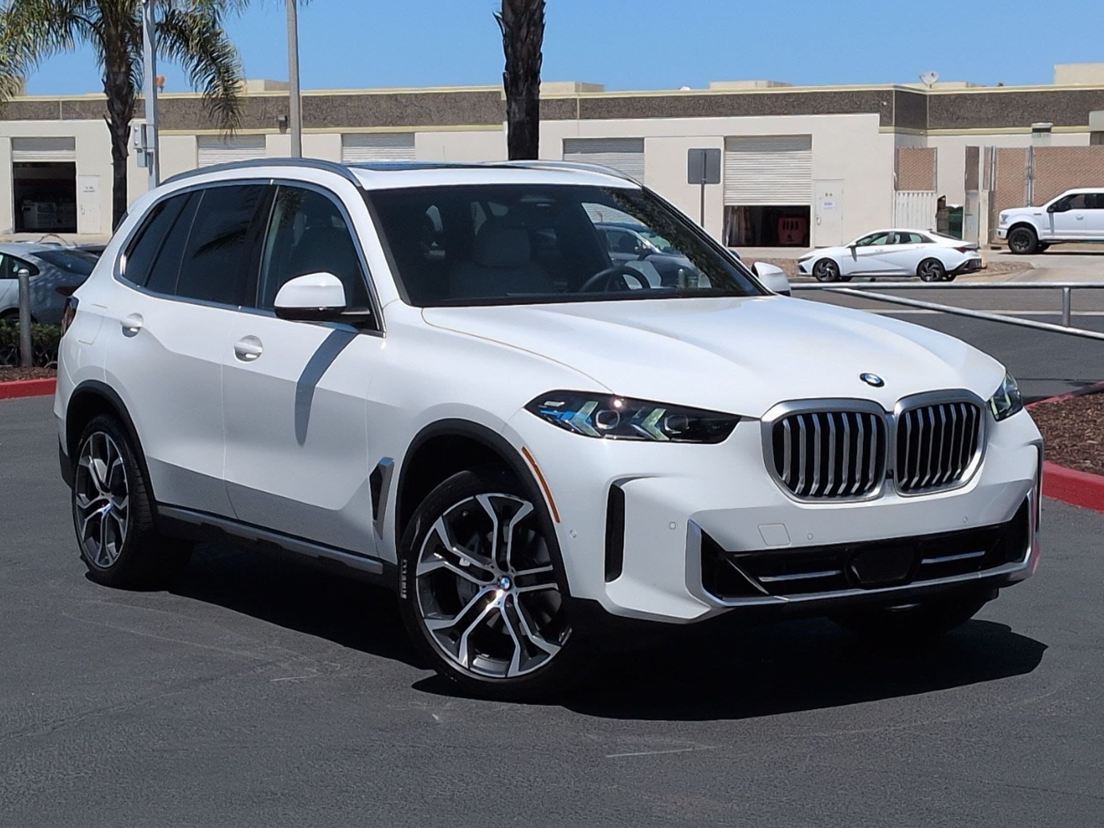 2025 BMW X5 photo 2