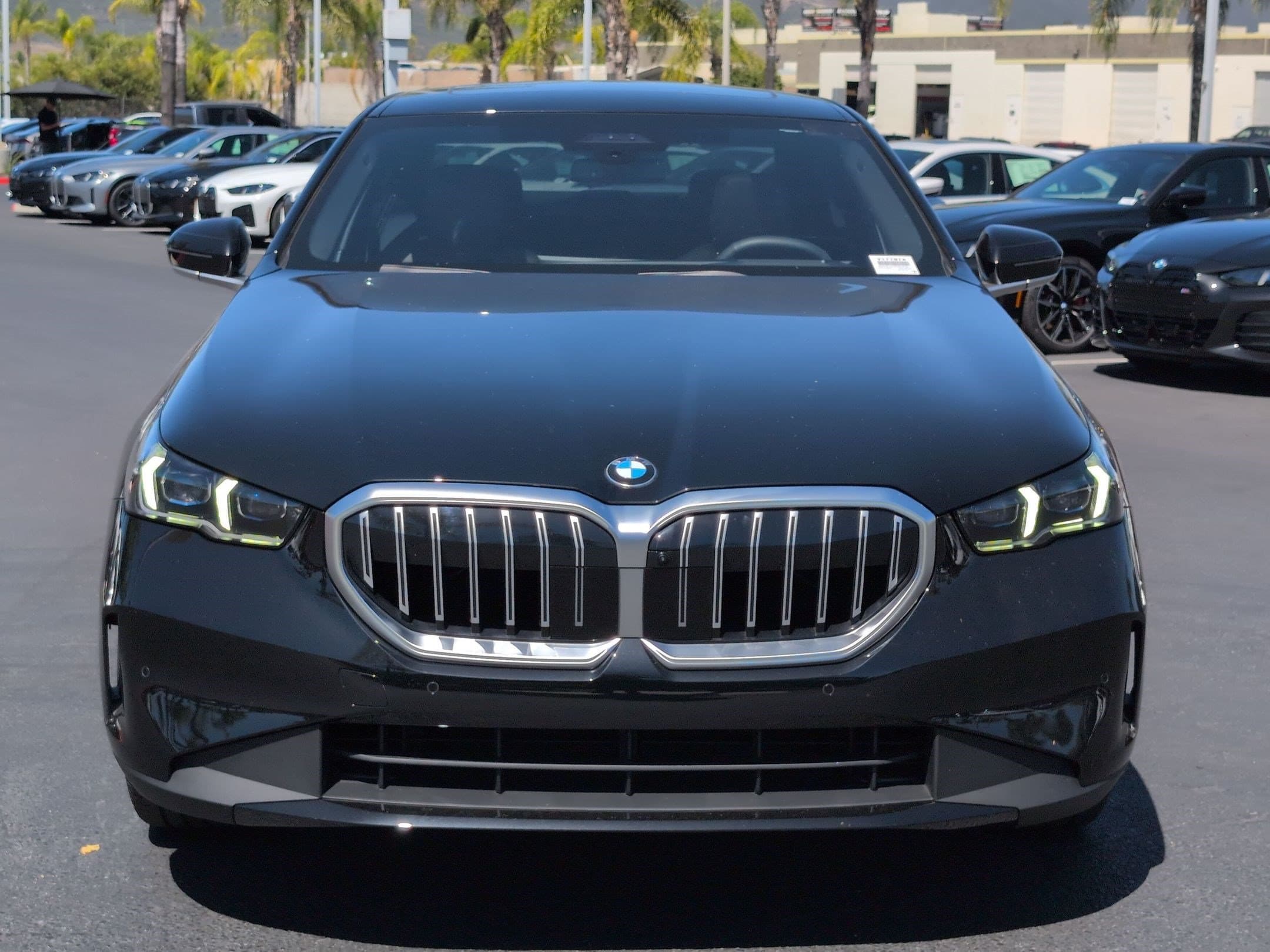 2024 BMW 5 photo 3