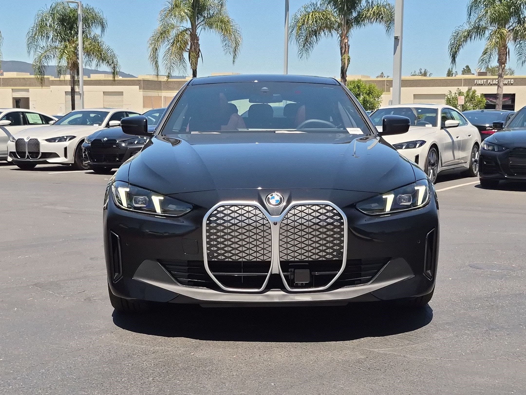 2026 BMW i4 photo 3