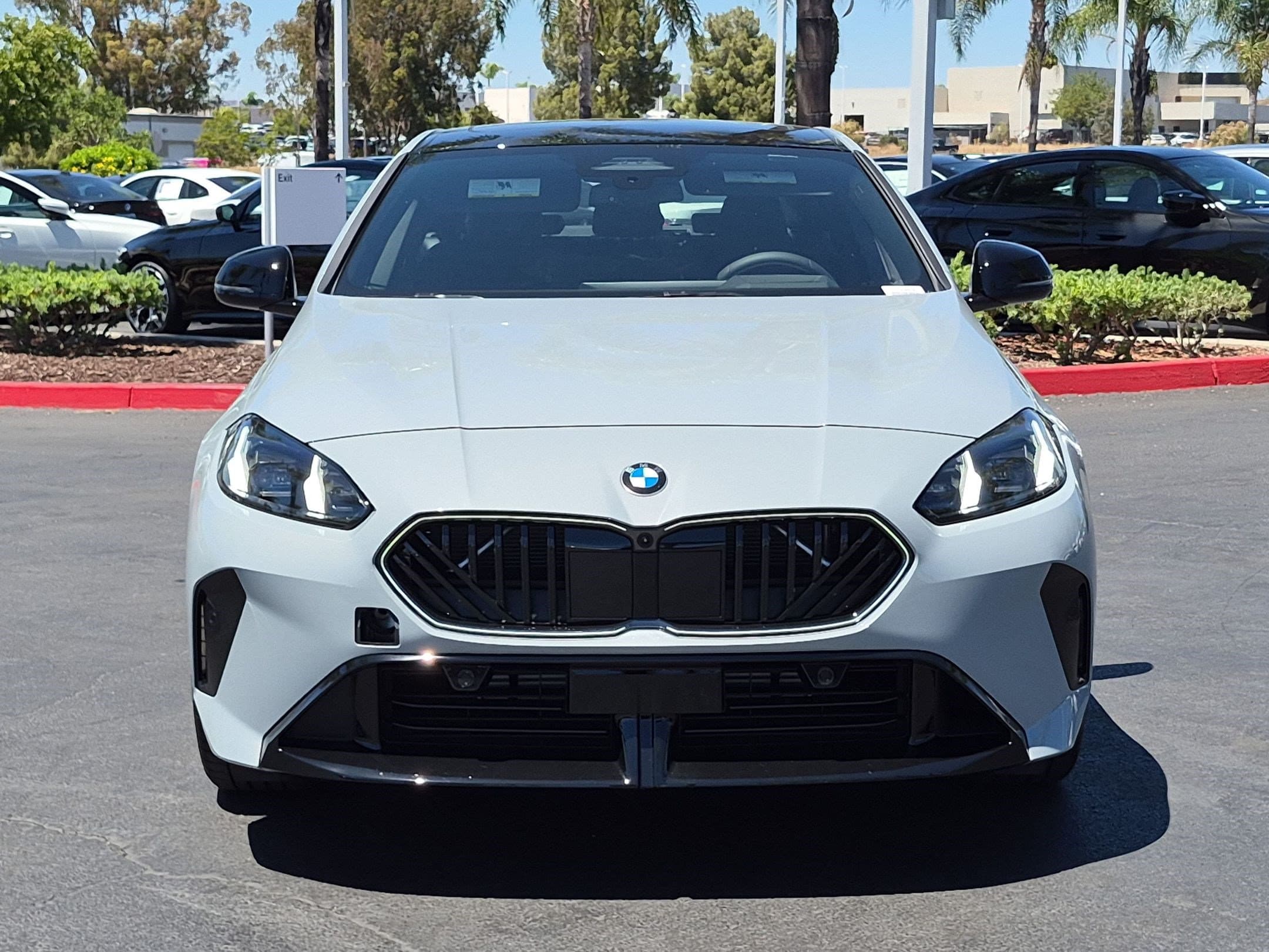 2026 BMW 2 photo 3