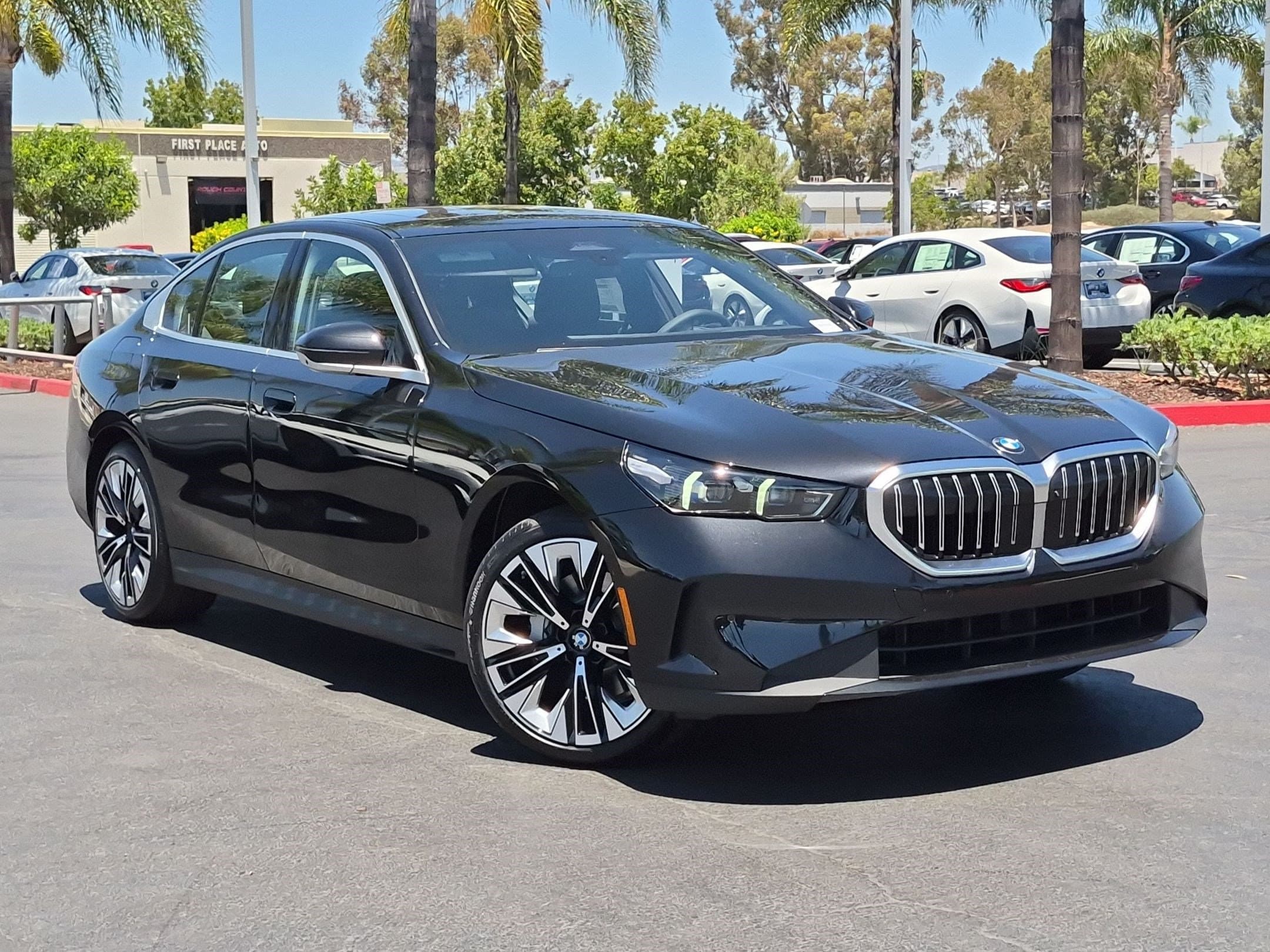 2027 BMW 5 photo 2