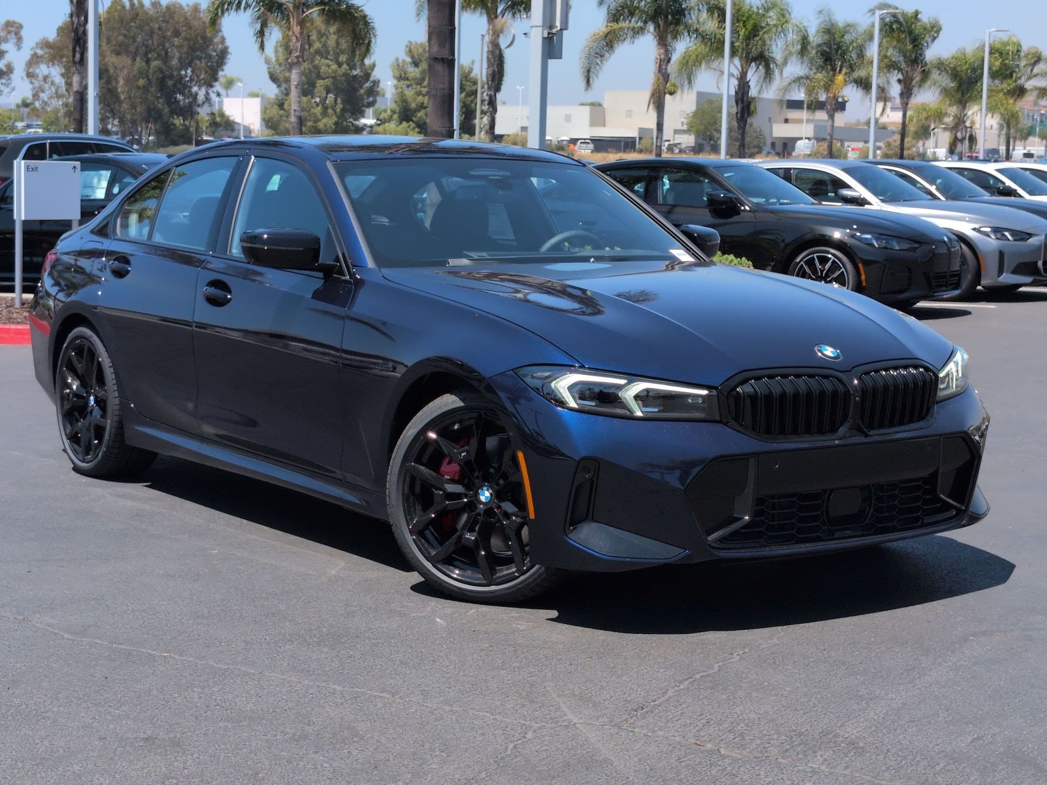 2026 BMW 3 photo 2