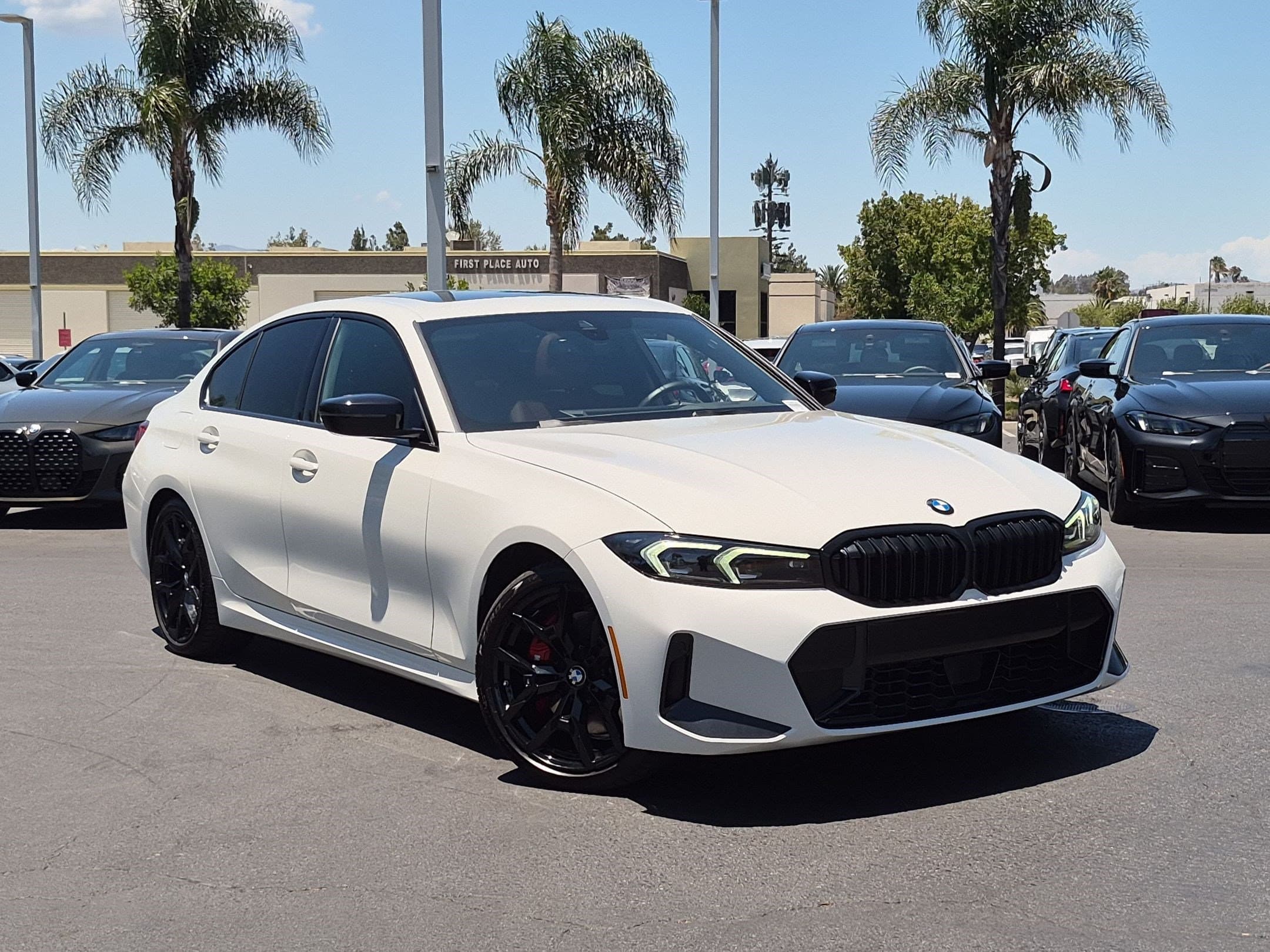 2025 BMW 3 photo 2