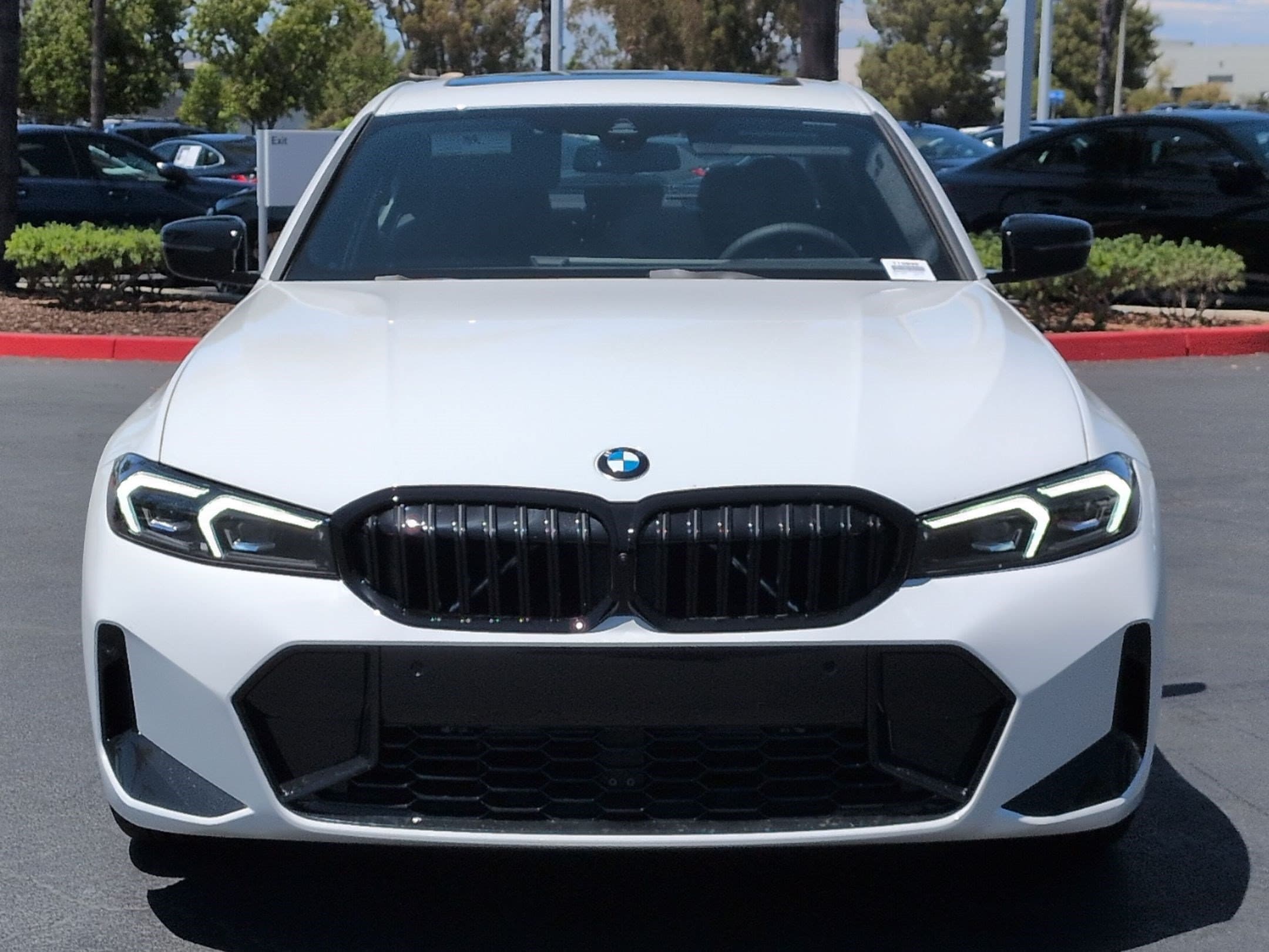 2026 BMW 3 photo 3