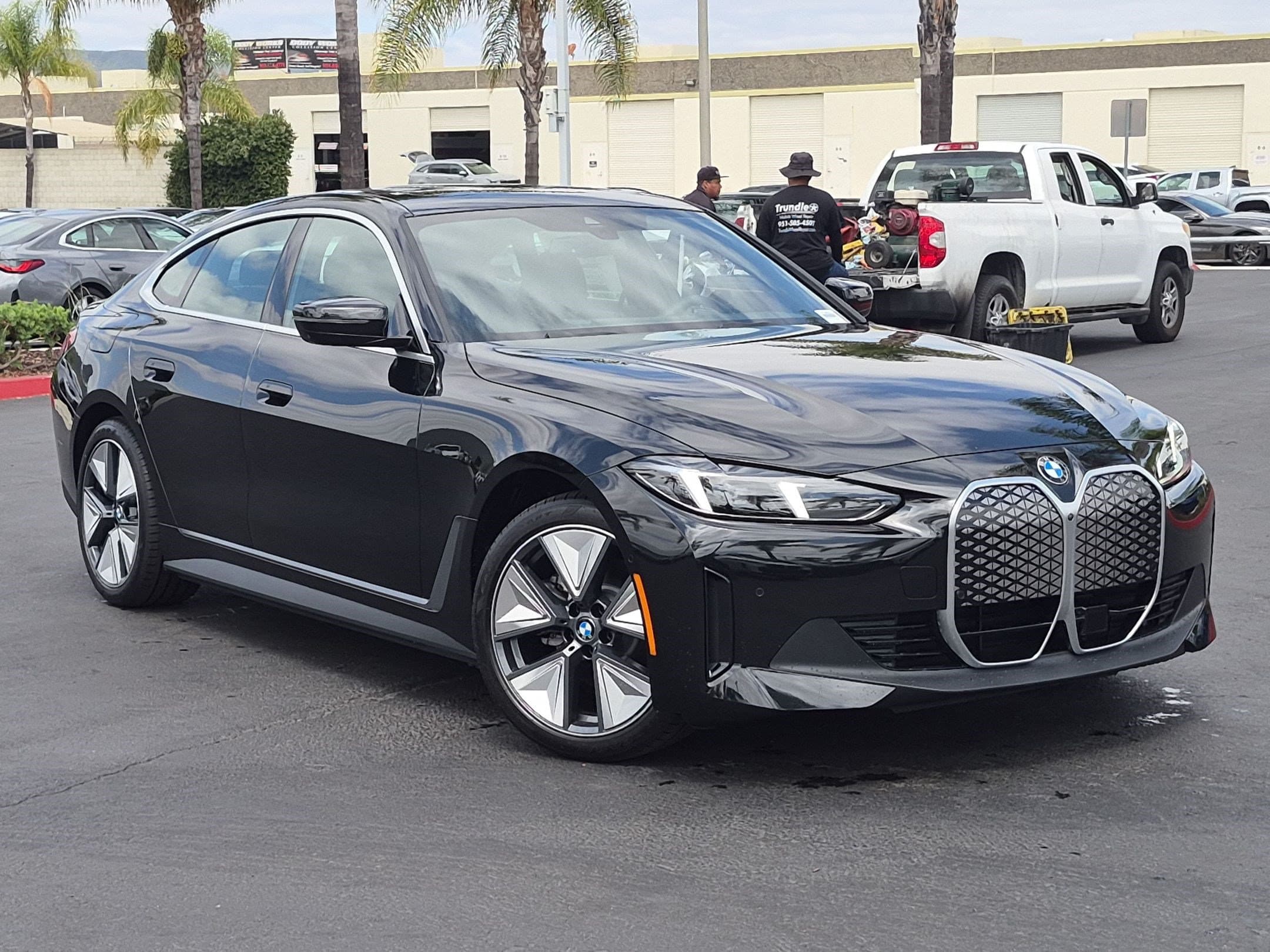 2026 BMW i4 photo 2