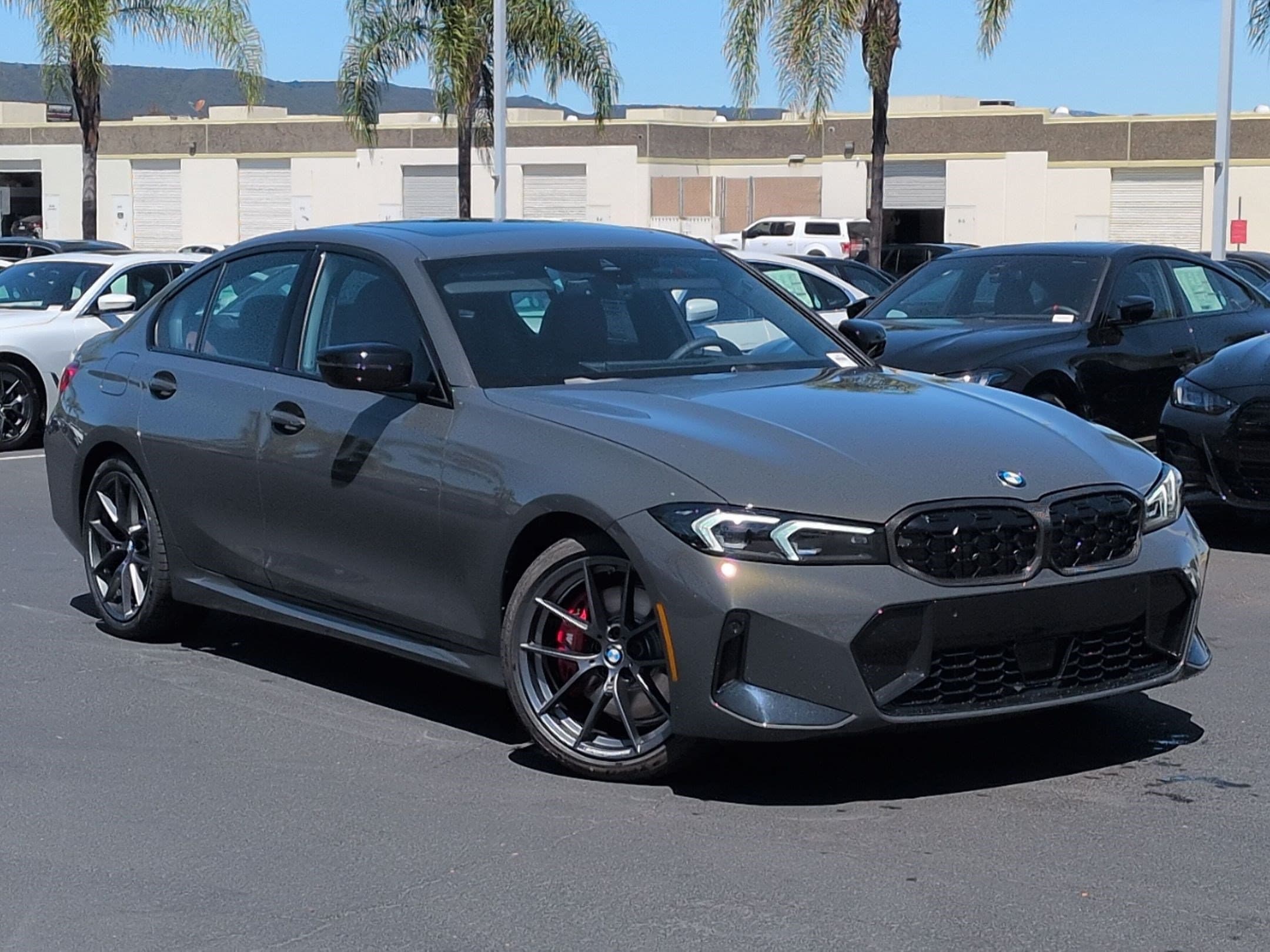 2026 BMW 3 photo 2
