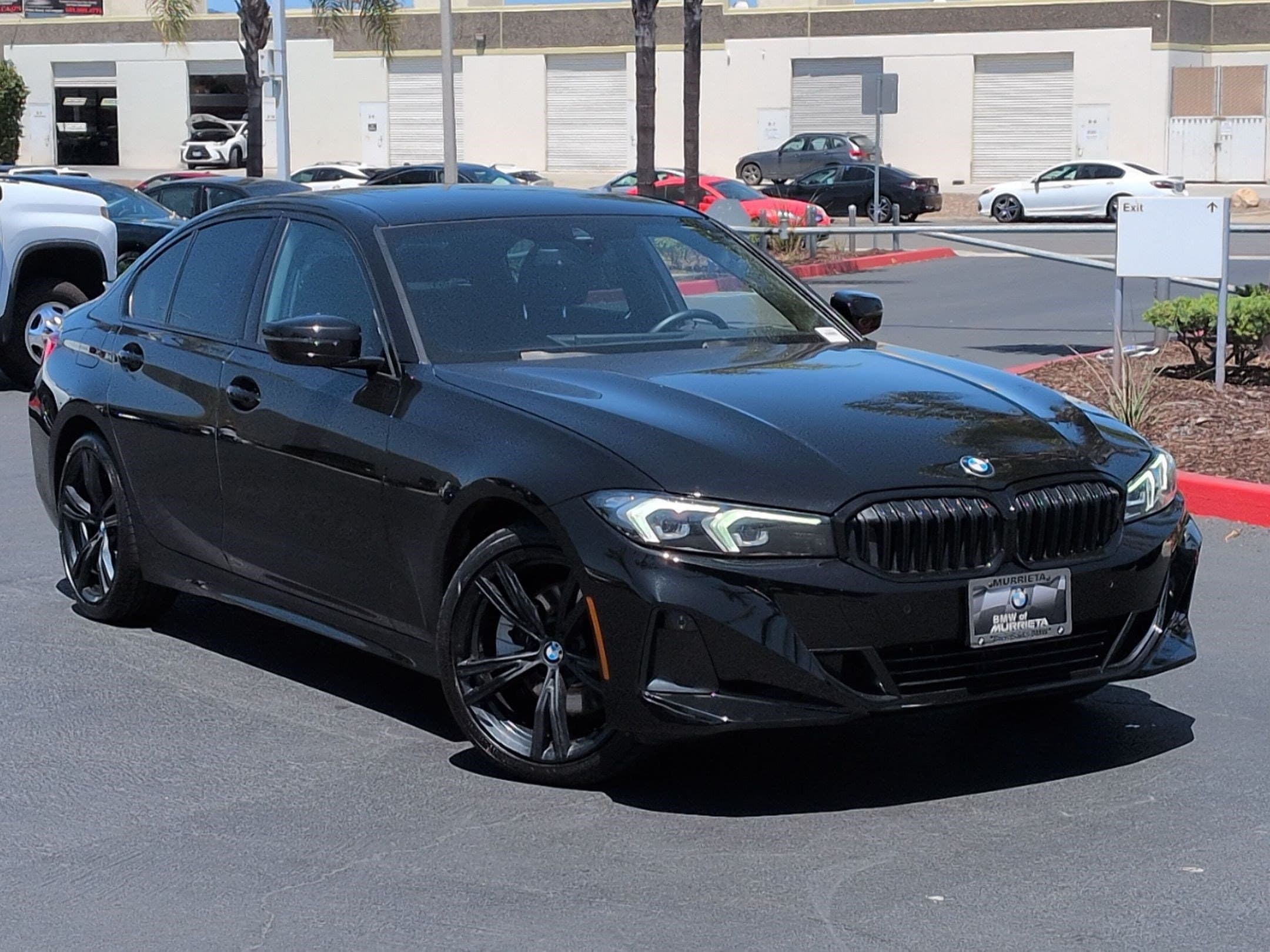 2023 BMW 3 photo 2