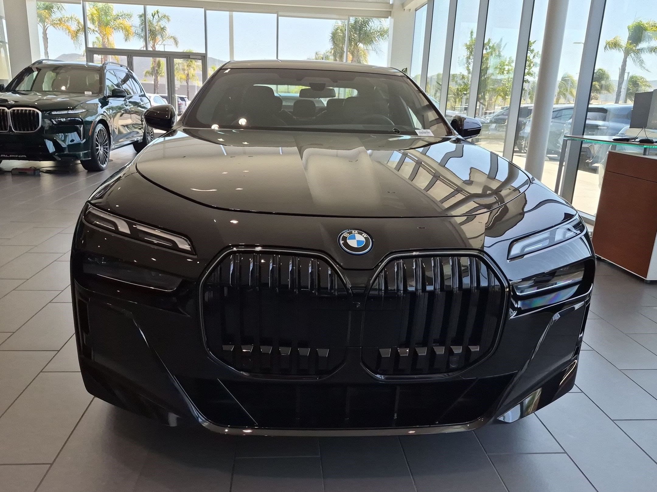 2026 BMW i7 photo 3