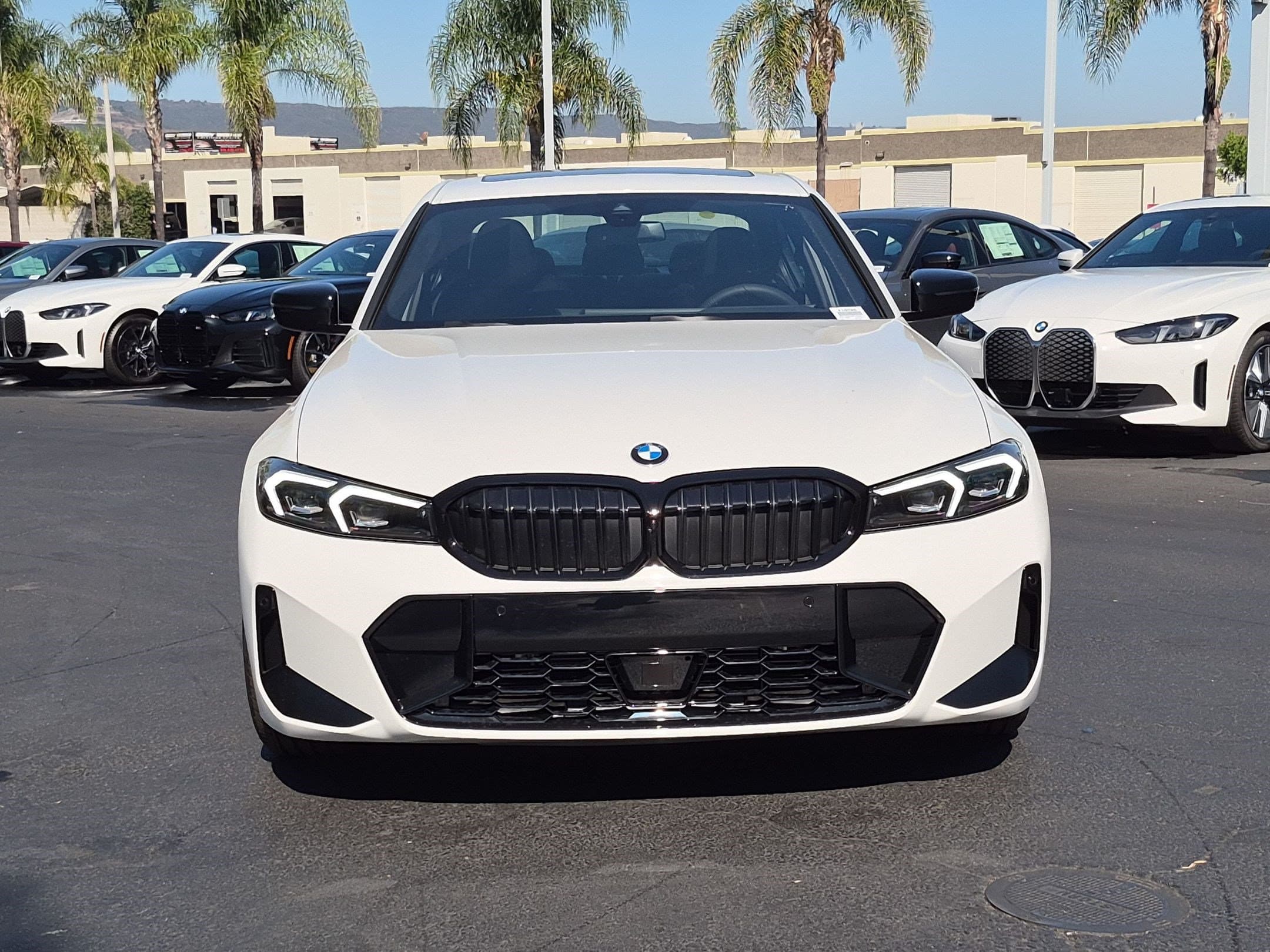 2026 BMW 3 photo 3