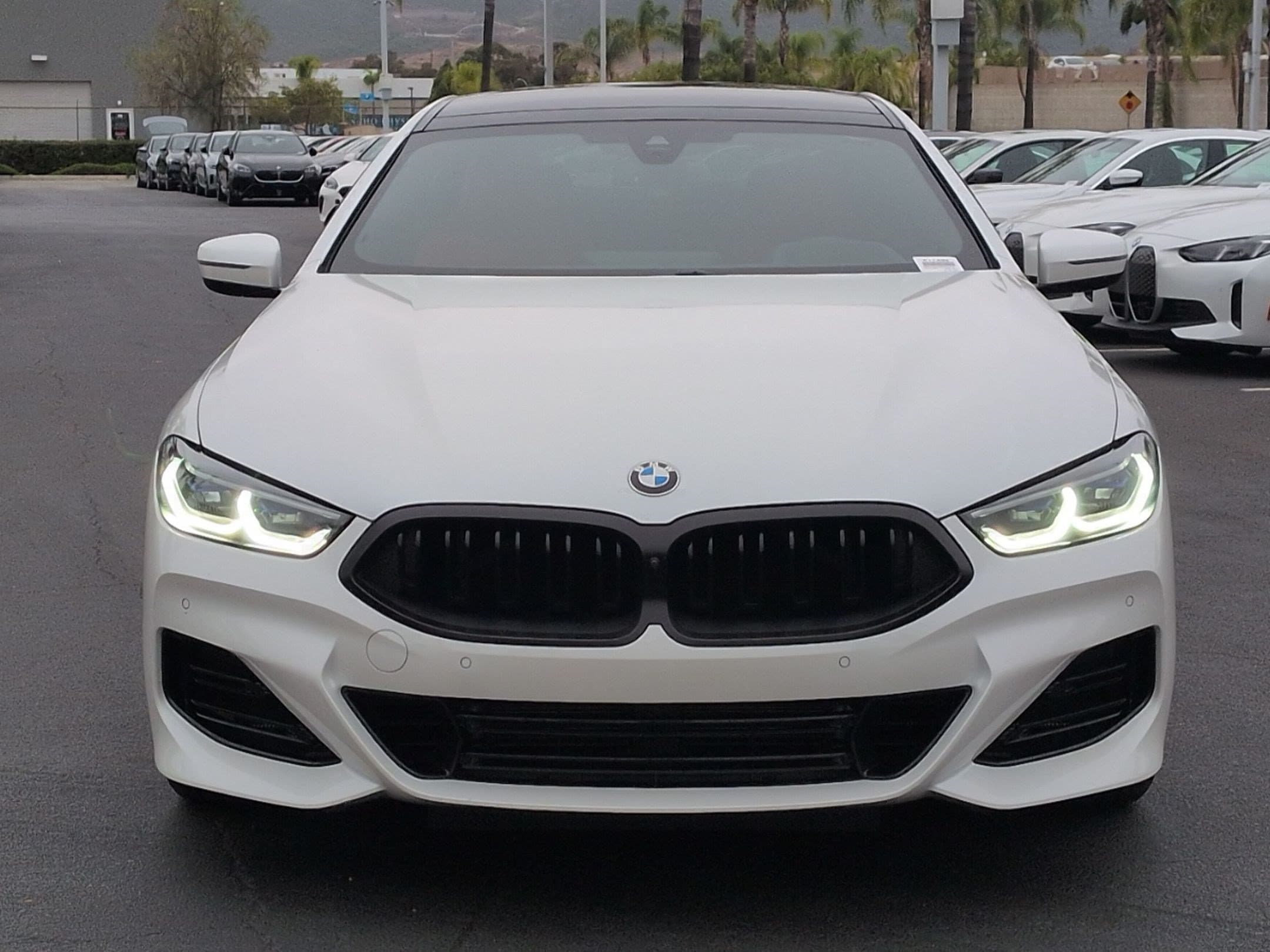 2024 BMW 8 photo 3