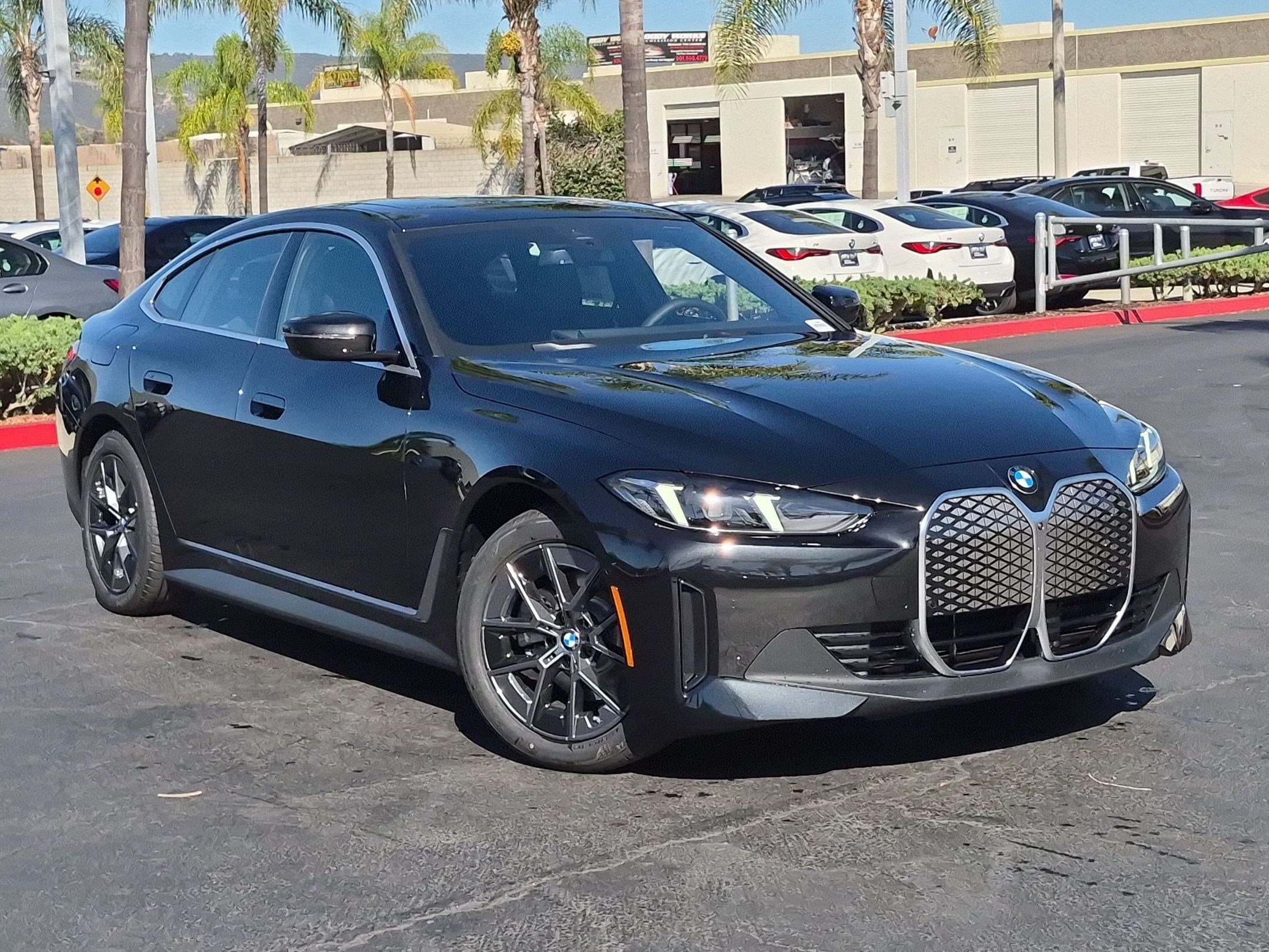 2026 BMW i4 photo 2