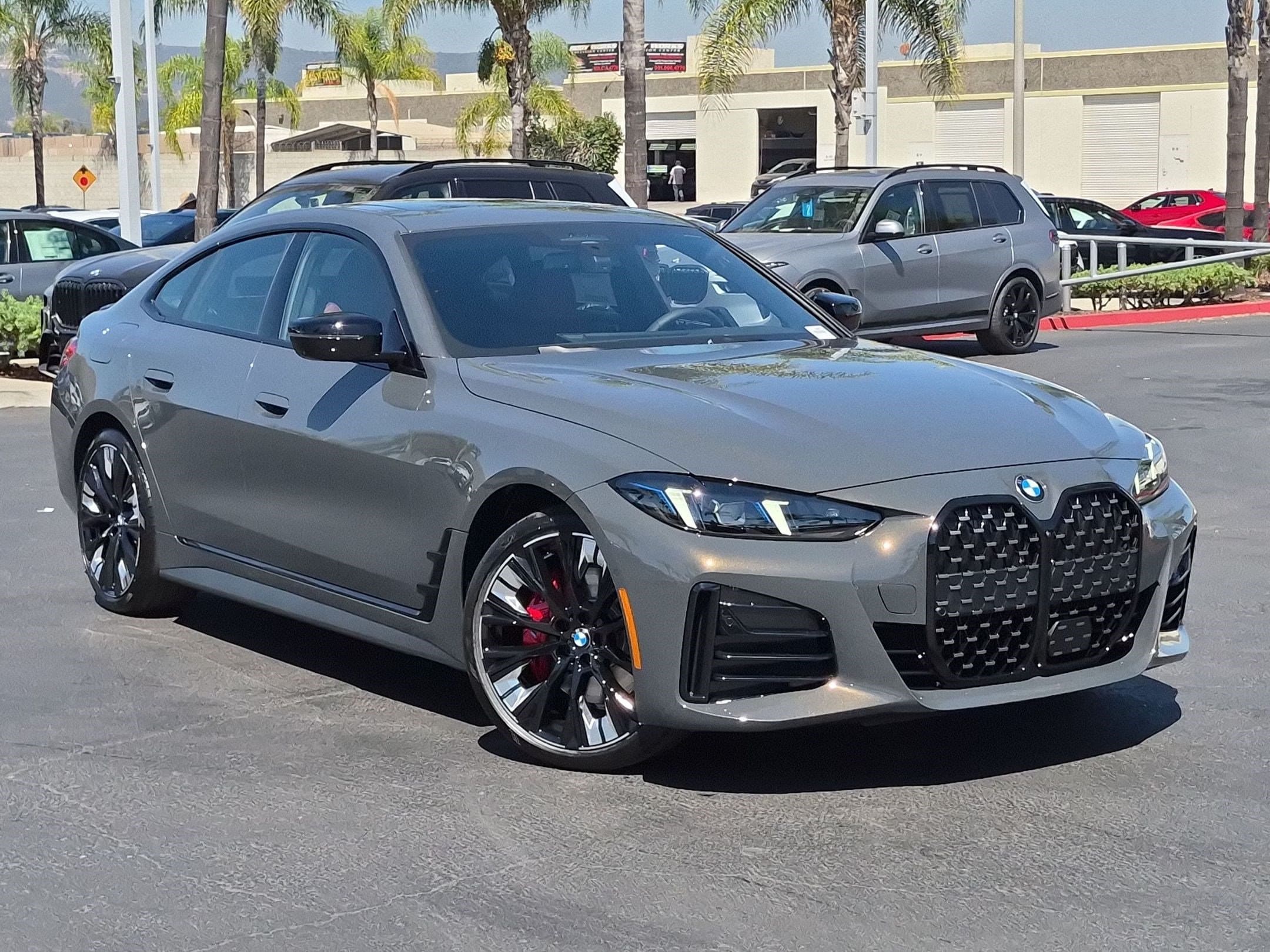 2026 BMW 4 photo 2