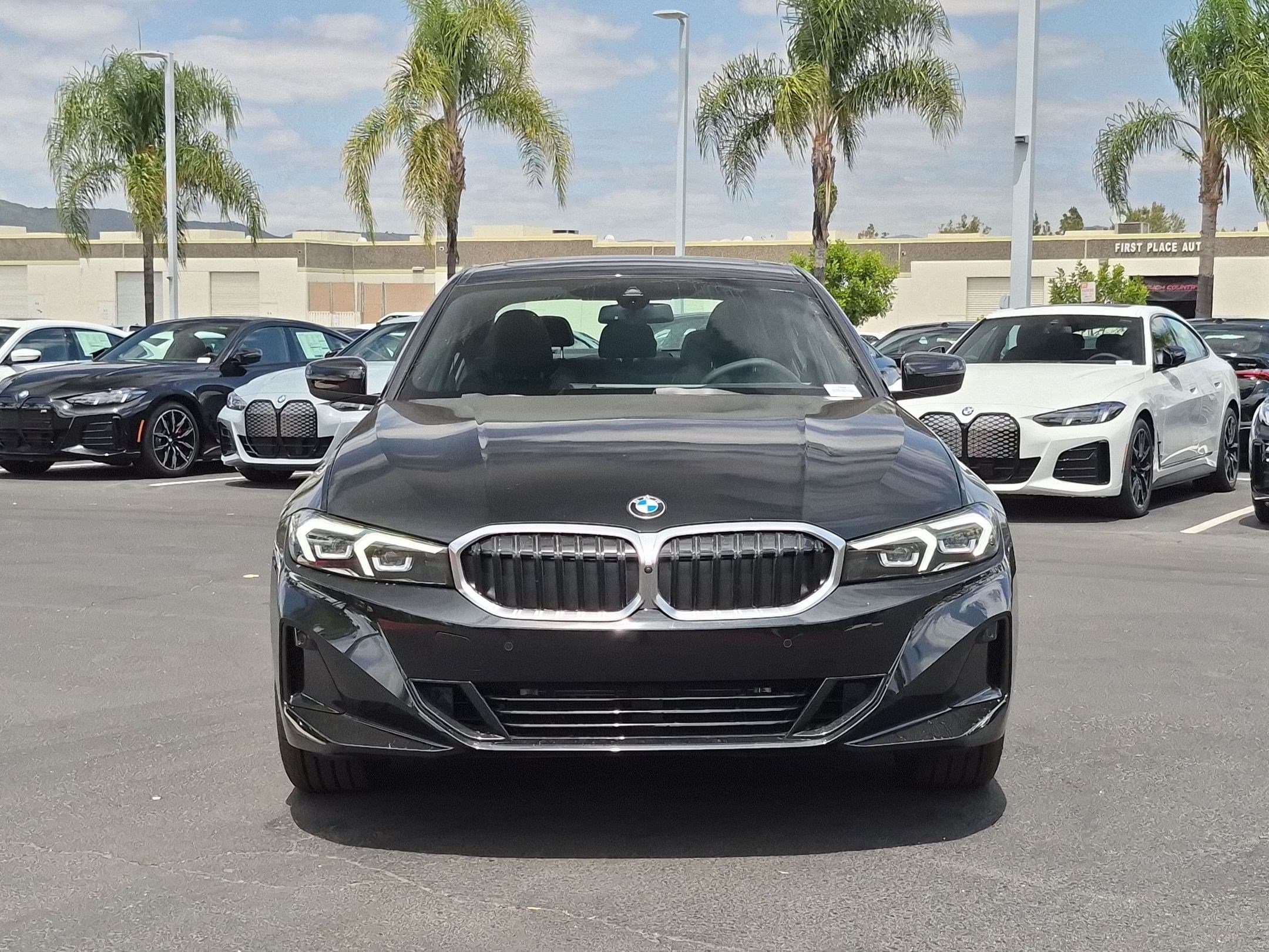 2026 BMW 3 photo 3