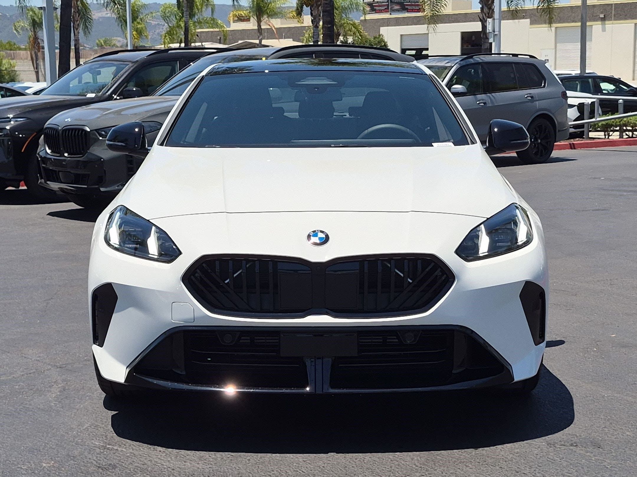 2026 BMW 2 photo 3