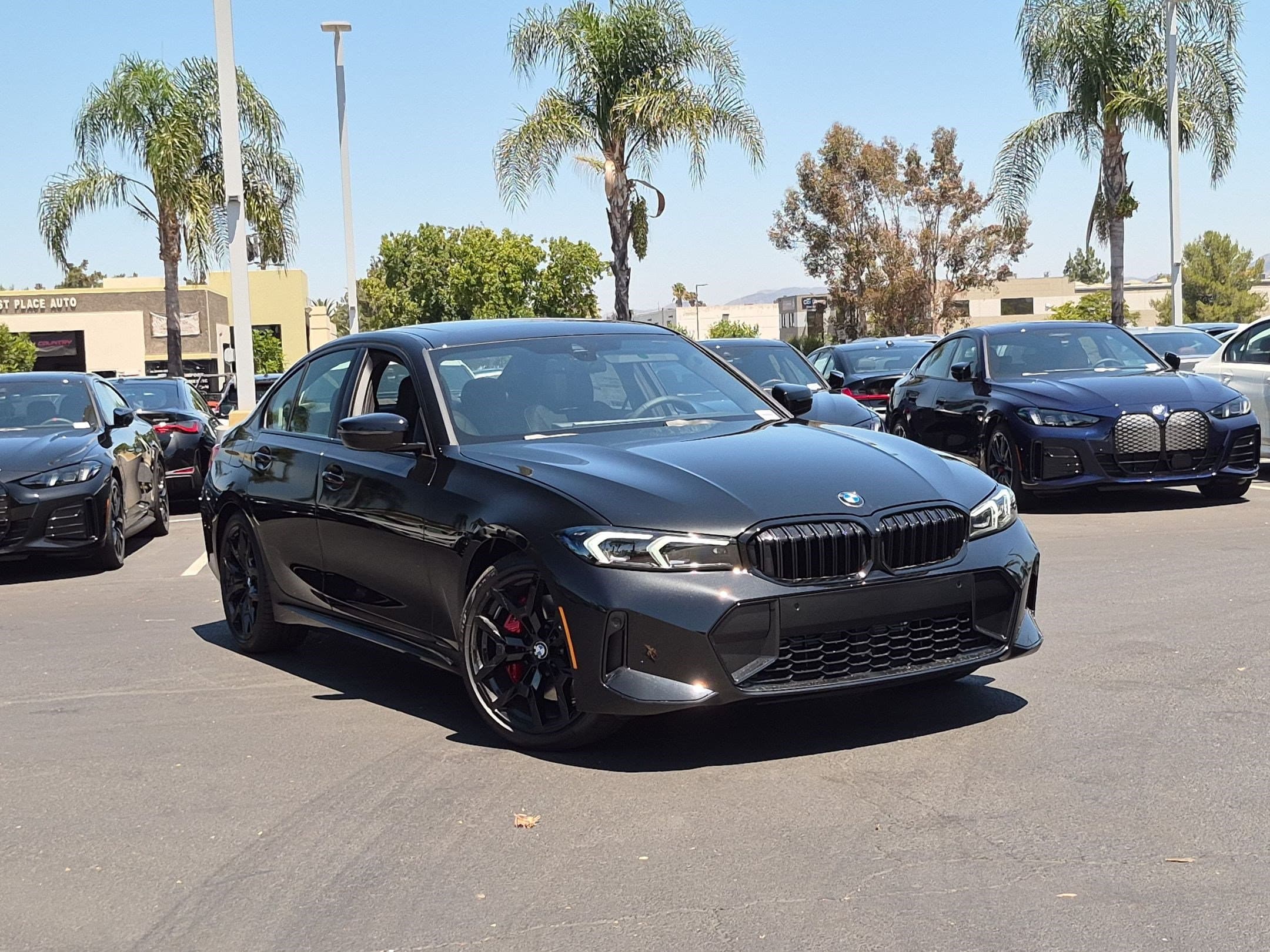 2026 BMW 3 photo 2