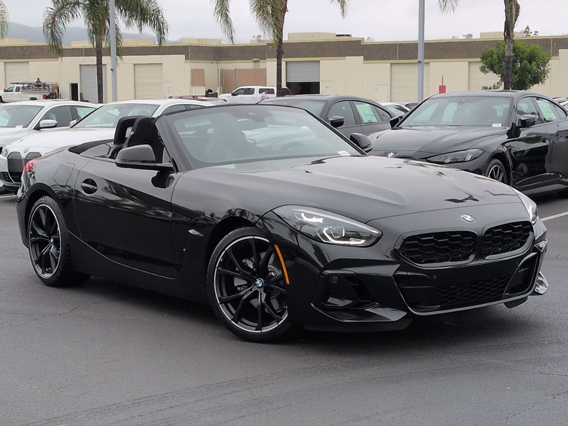 2026 BMW Z4 photo 2