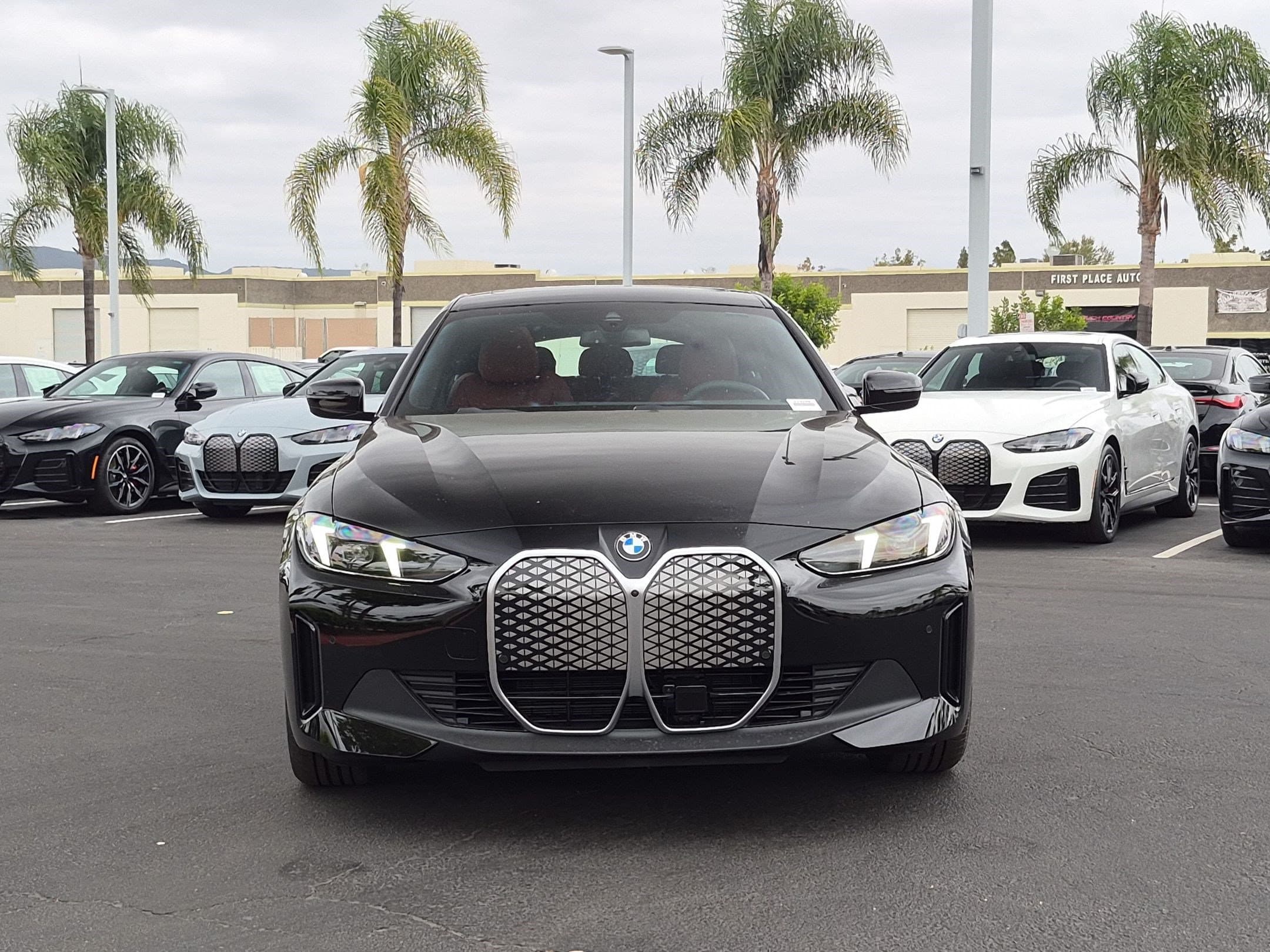 2026 BMW i4 photo 3