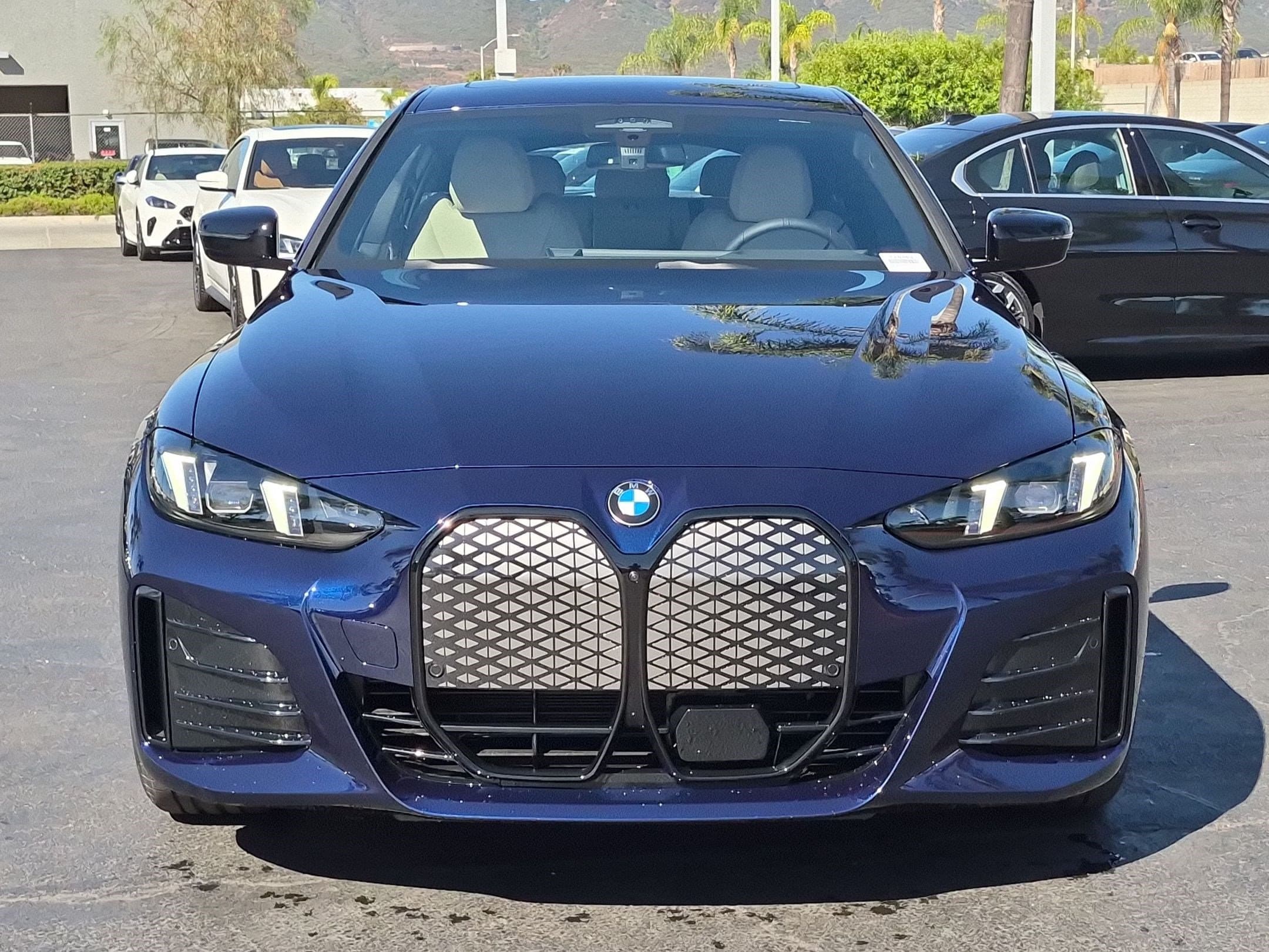 2026 BMW i4 photo 3