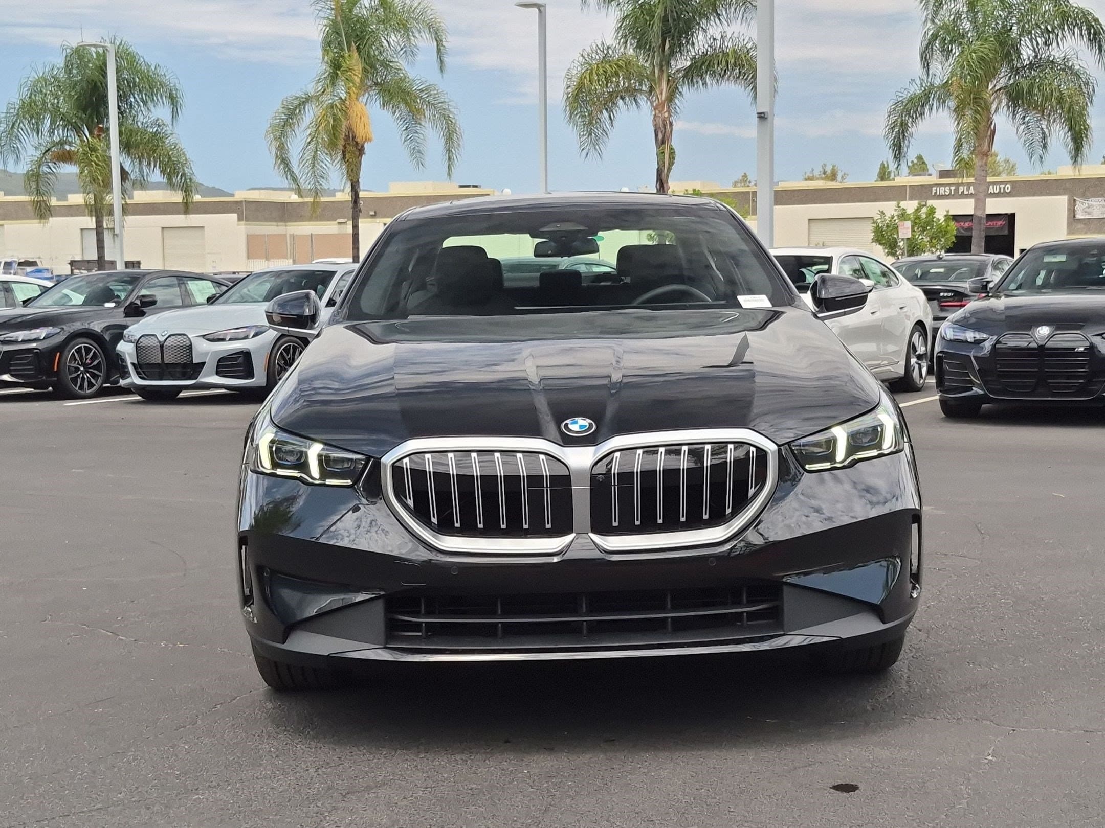 2027 BMW 5 photo 3