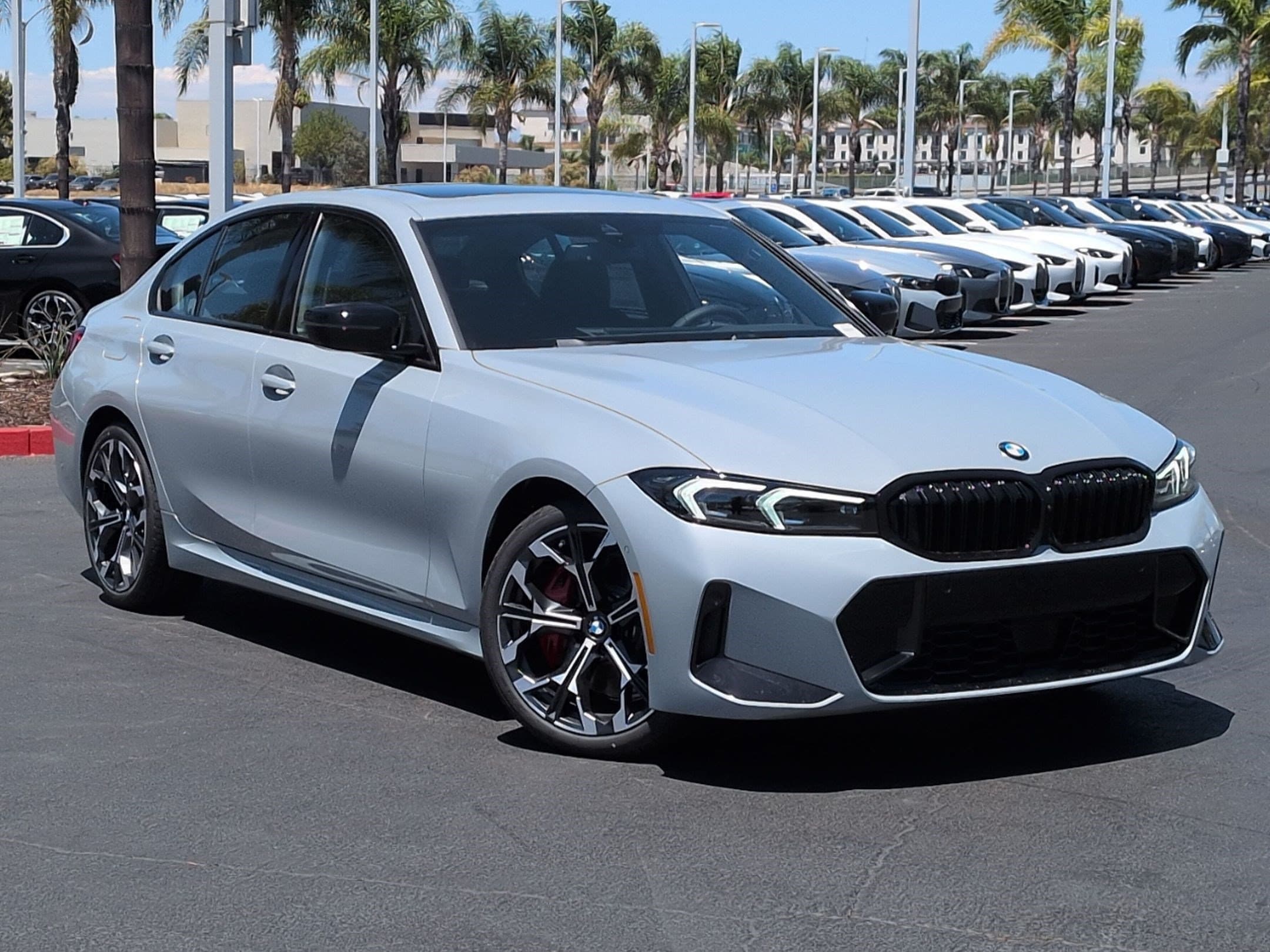 2026 BMW 3 photo 2